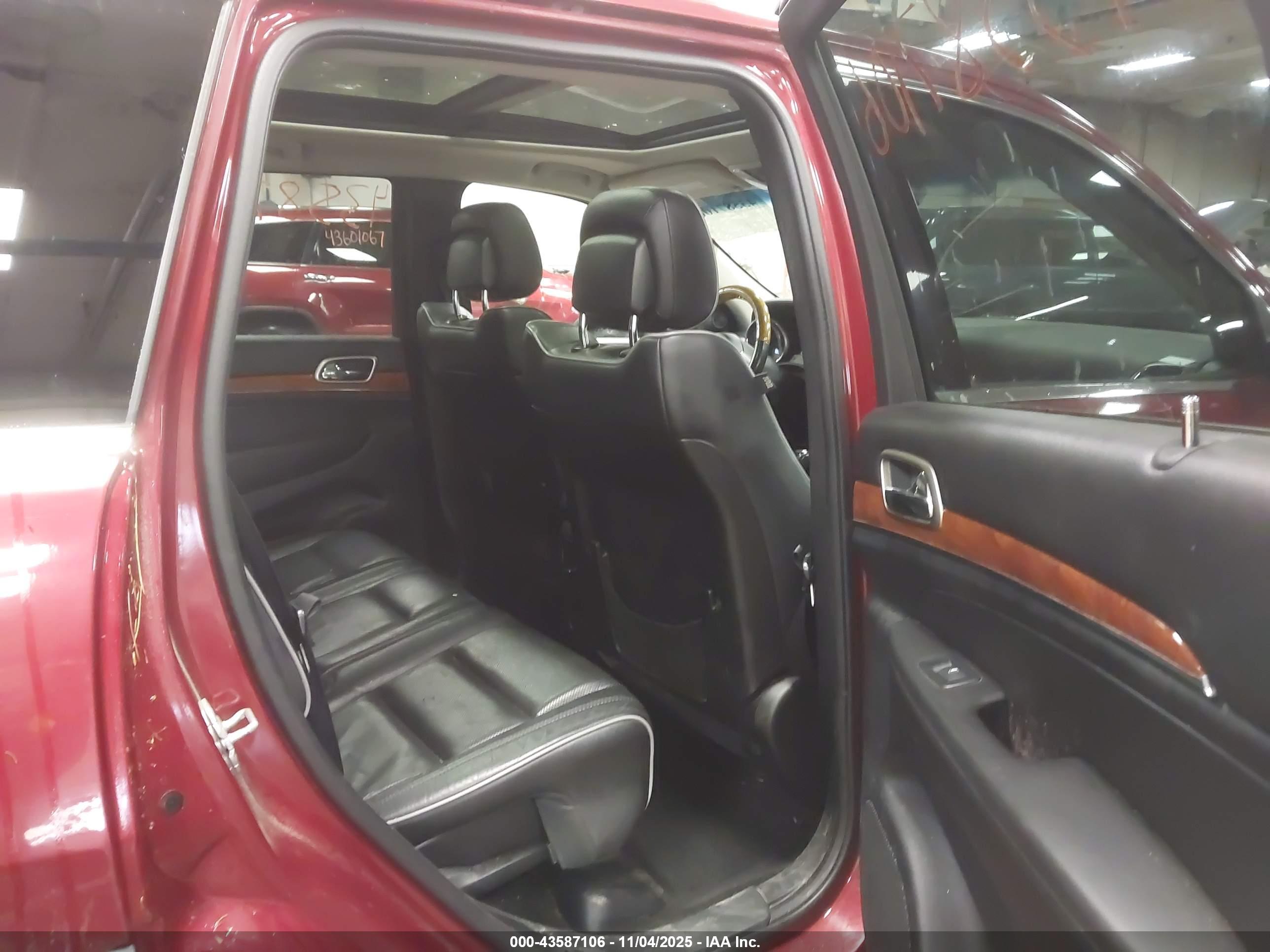 JEEP GRAND image 8