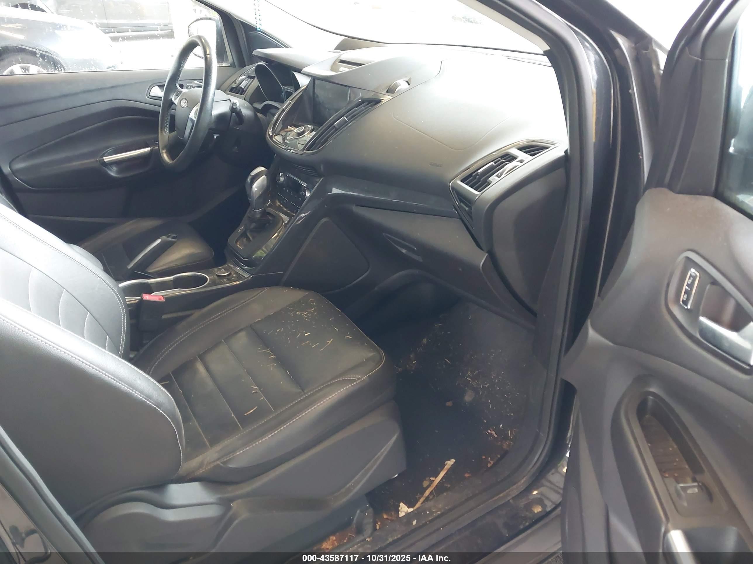 FORD ESCAPE image 5