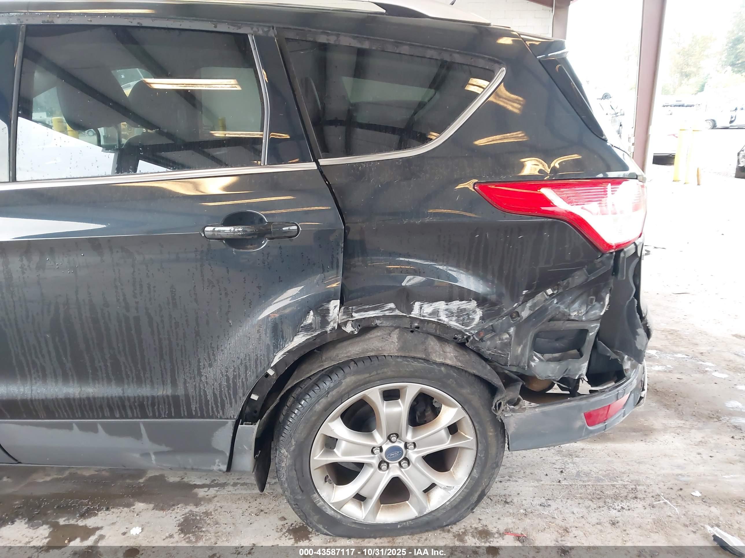 FORD ESCAPE image 6