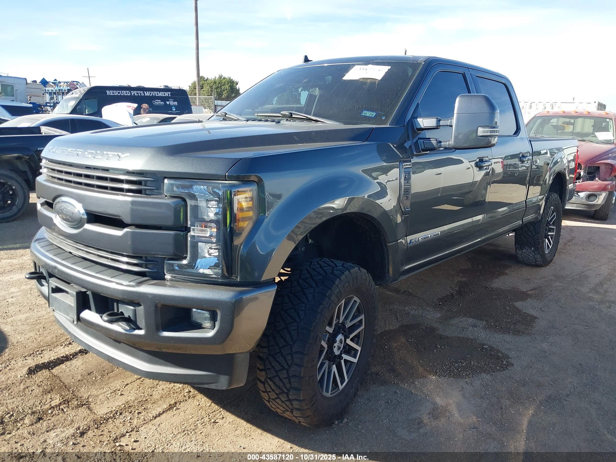 FORD F-250 image 2