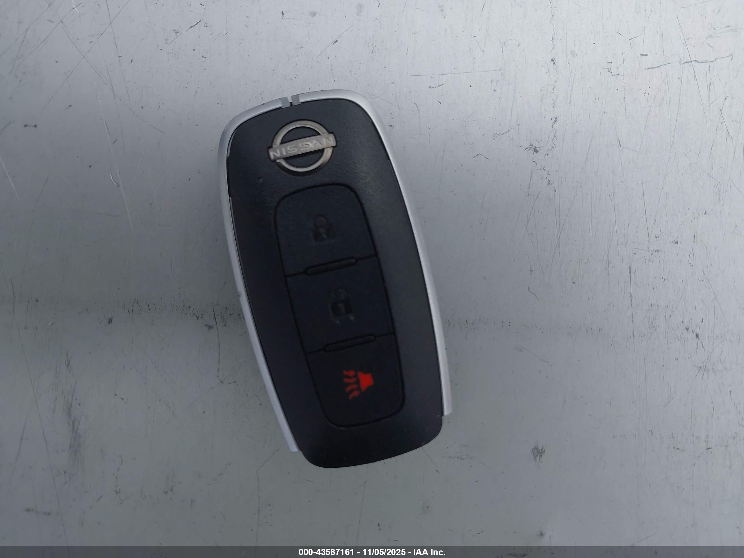 NISSAN KICKS image 11