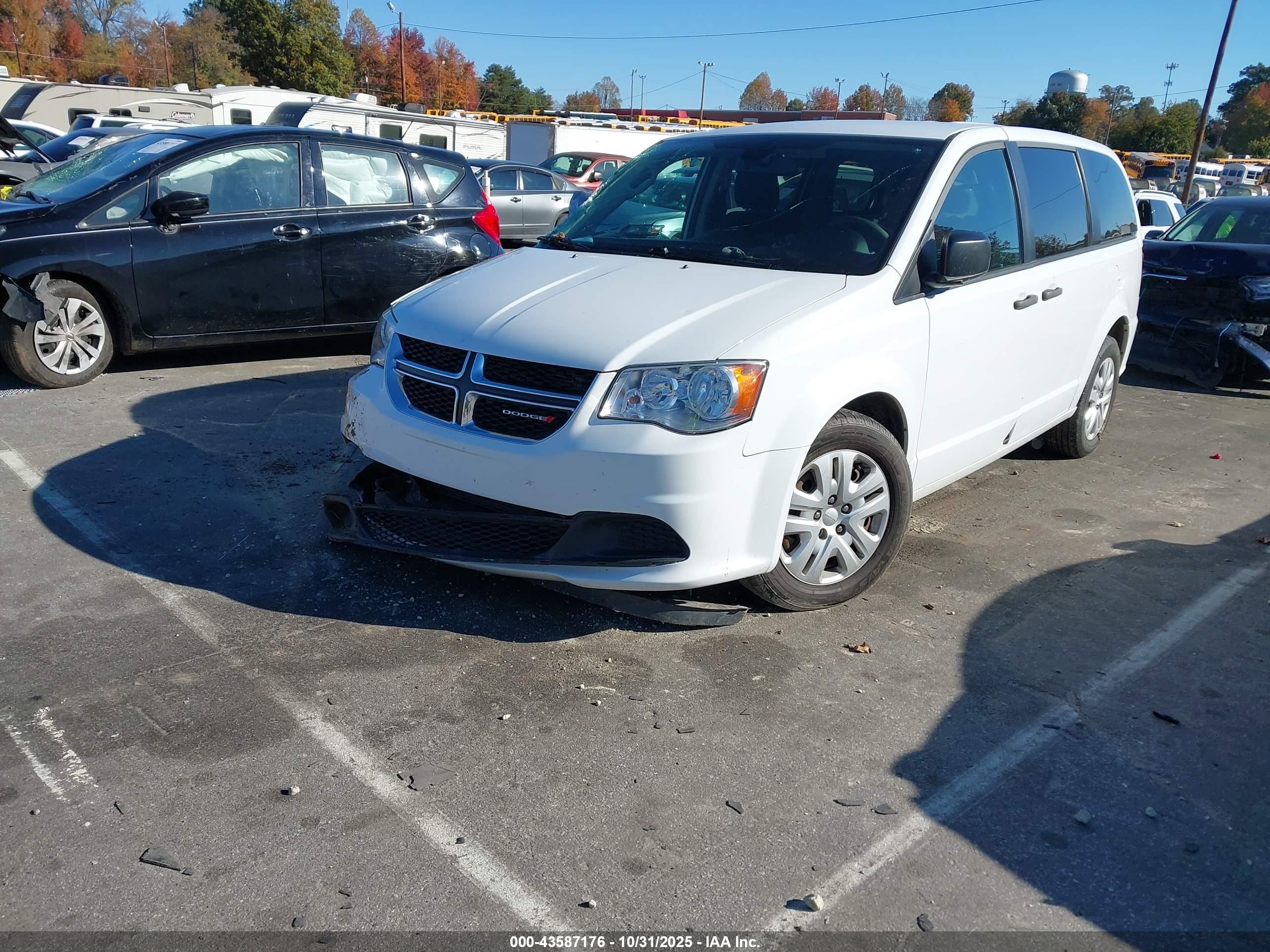 DODGE GRAND image 2