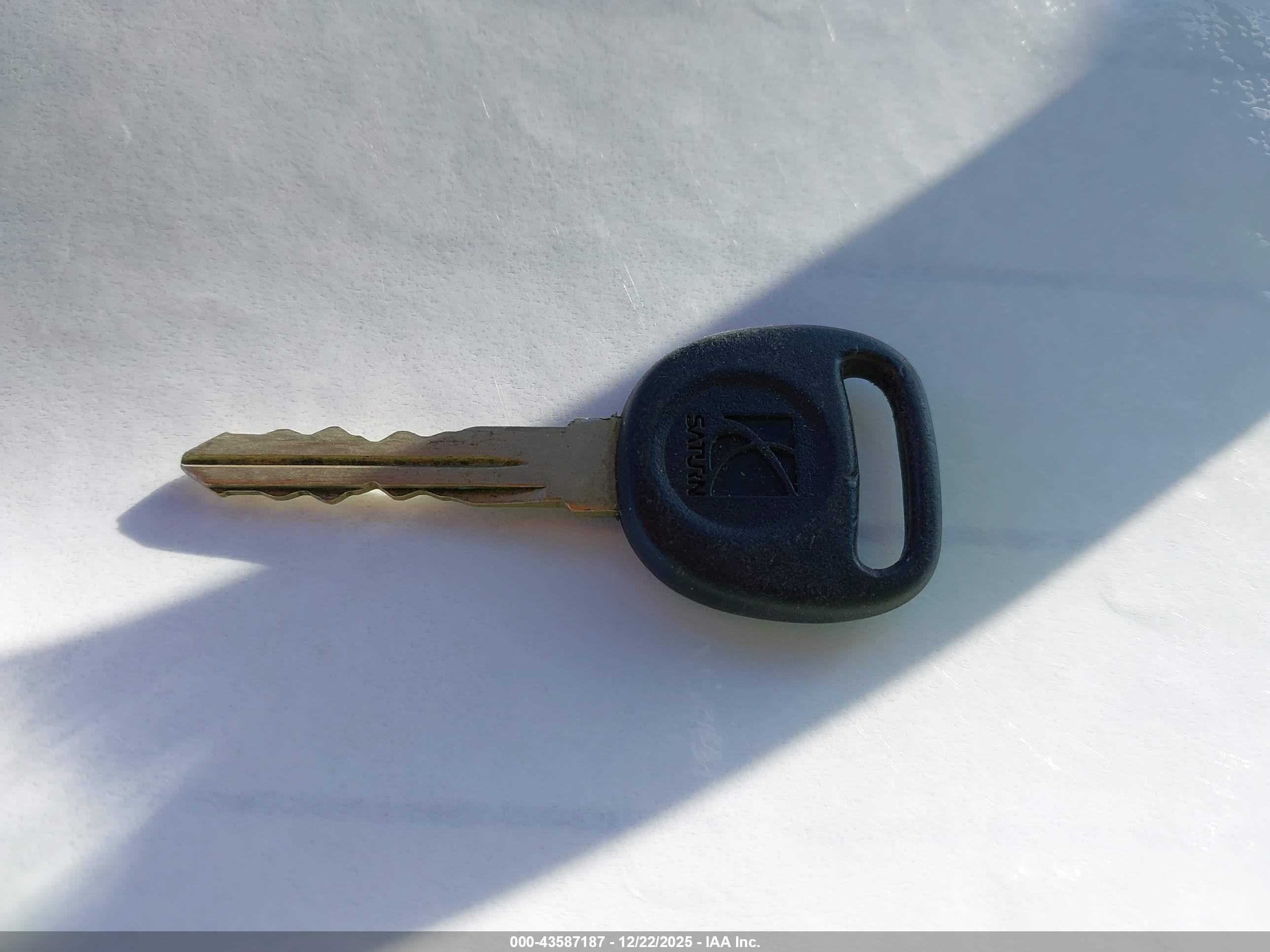 SATURN VUE image 11