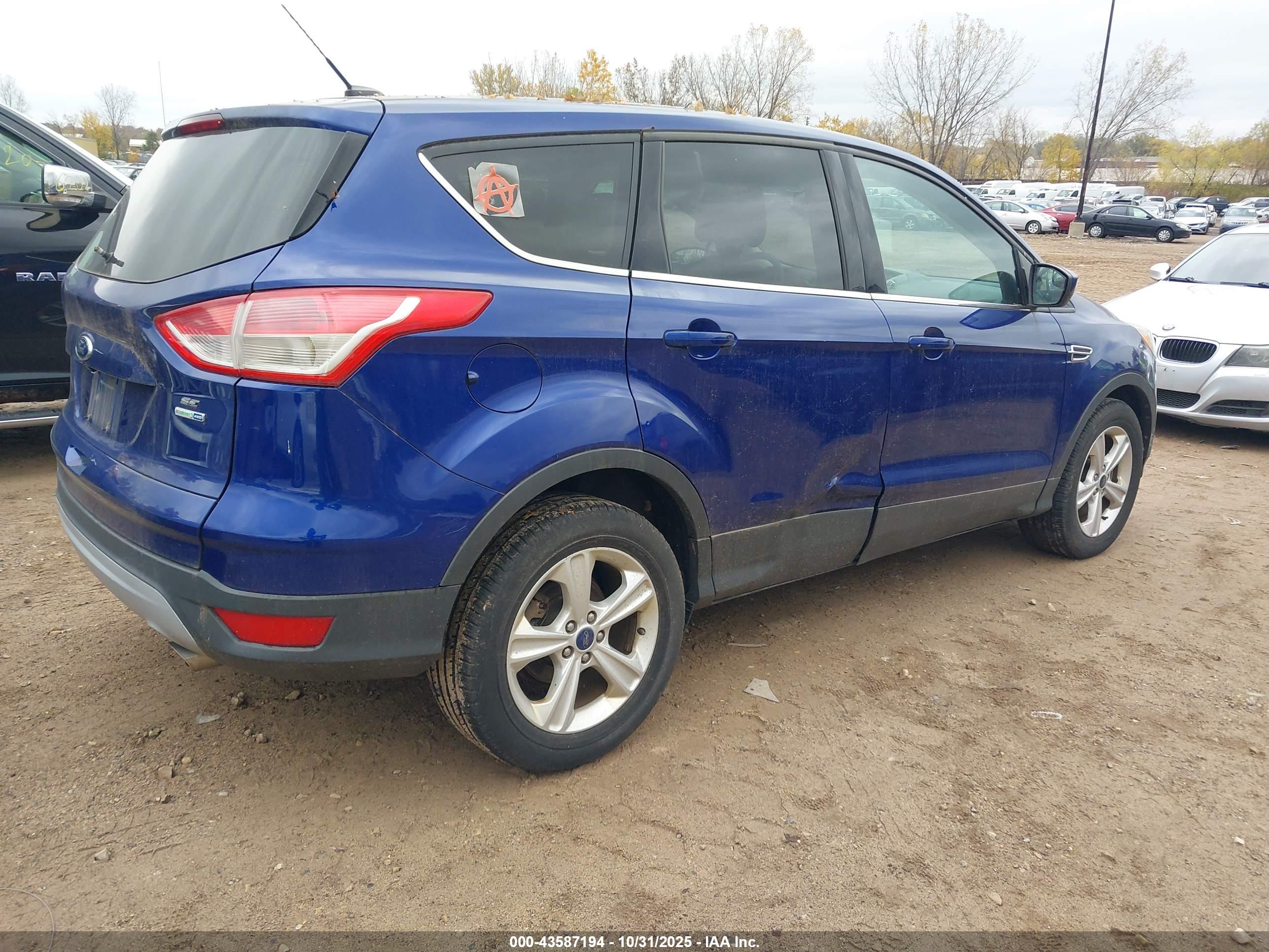 FORD ESCAPE image 4