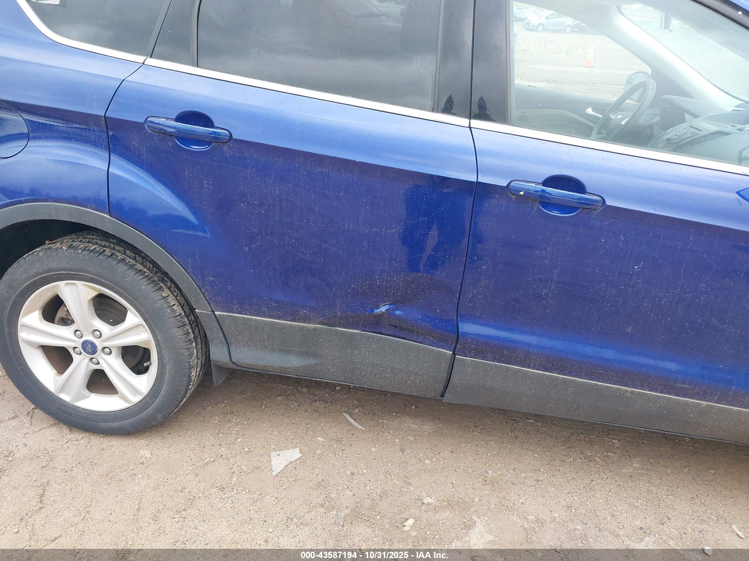FORD ESCAPE image 6