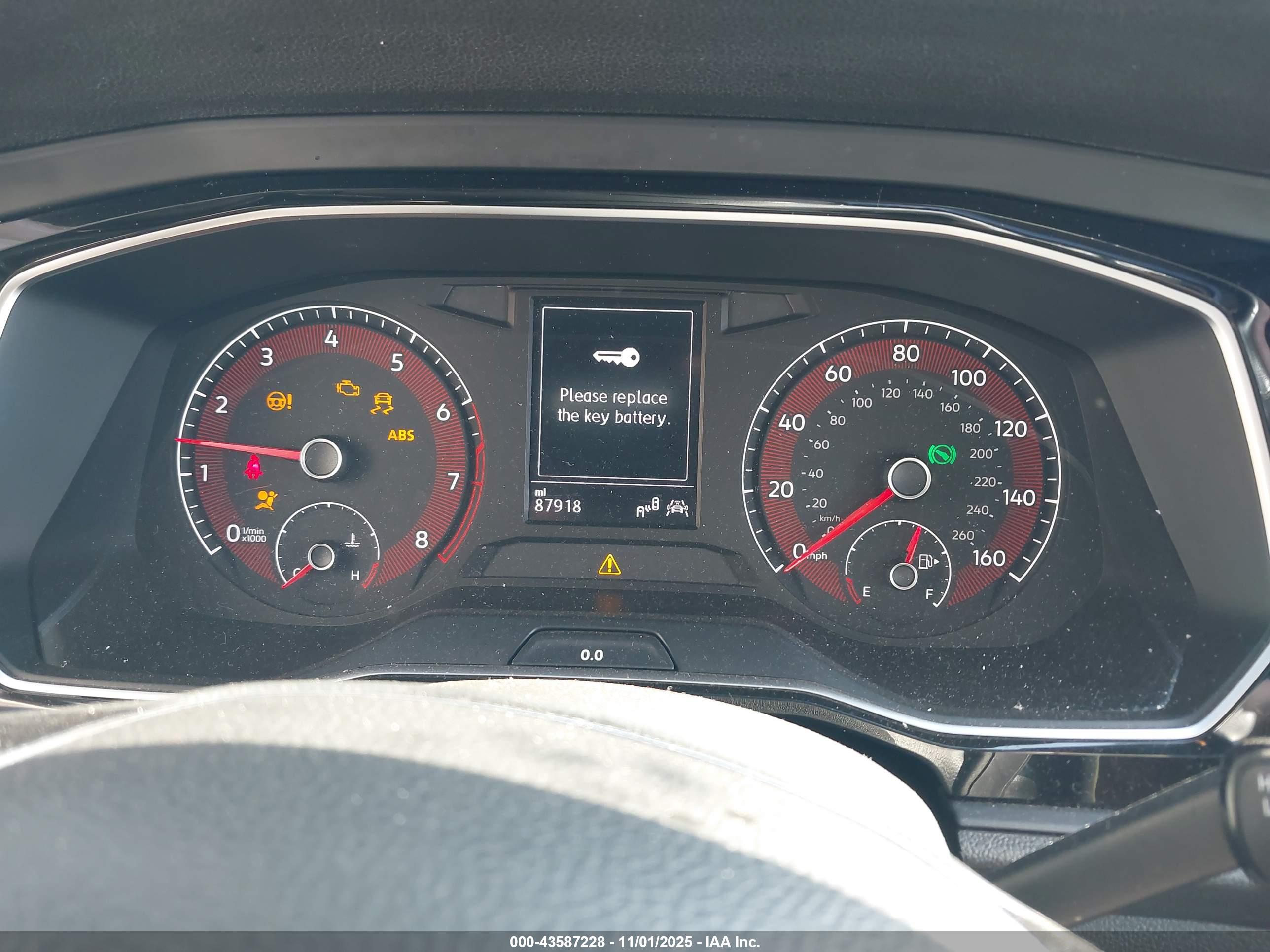 VOLKSWAGEN JETTA image 7