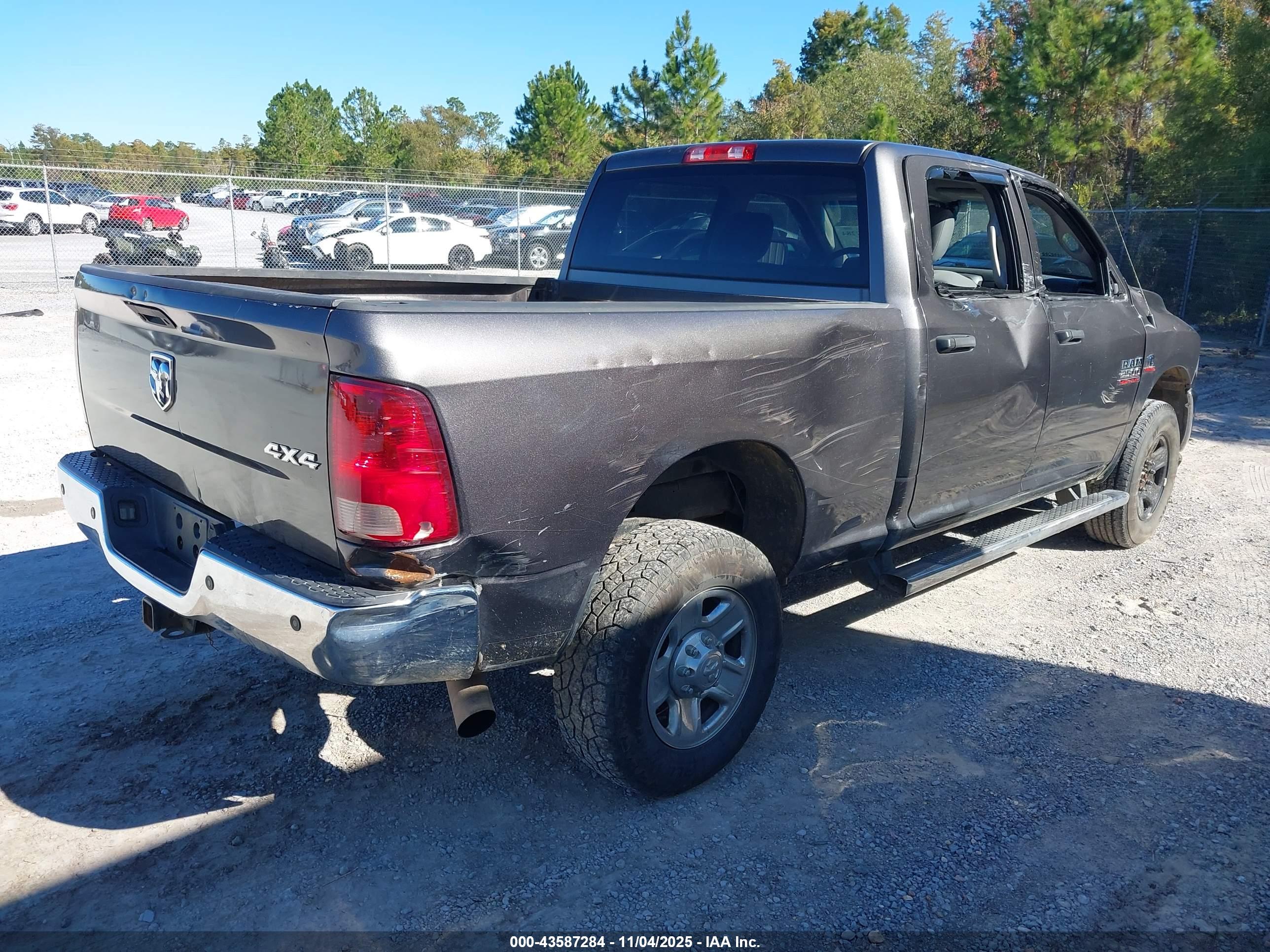 RAM 2500 image 4