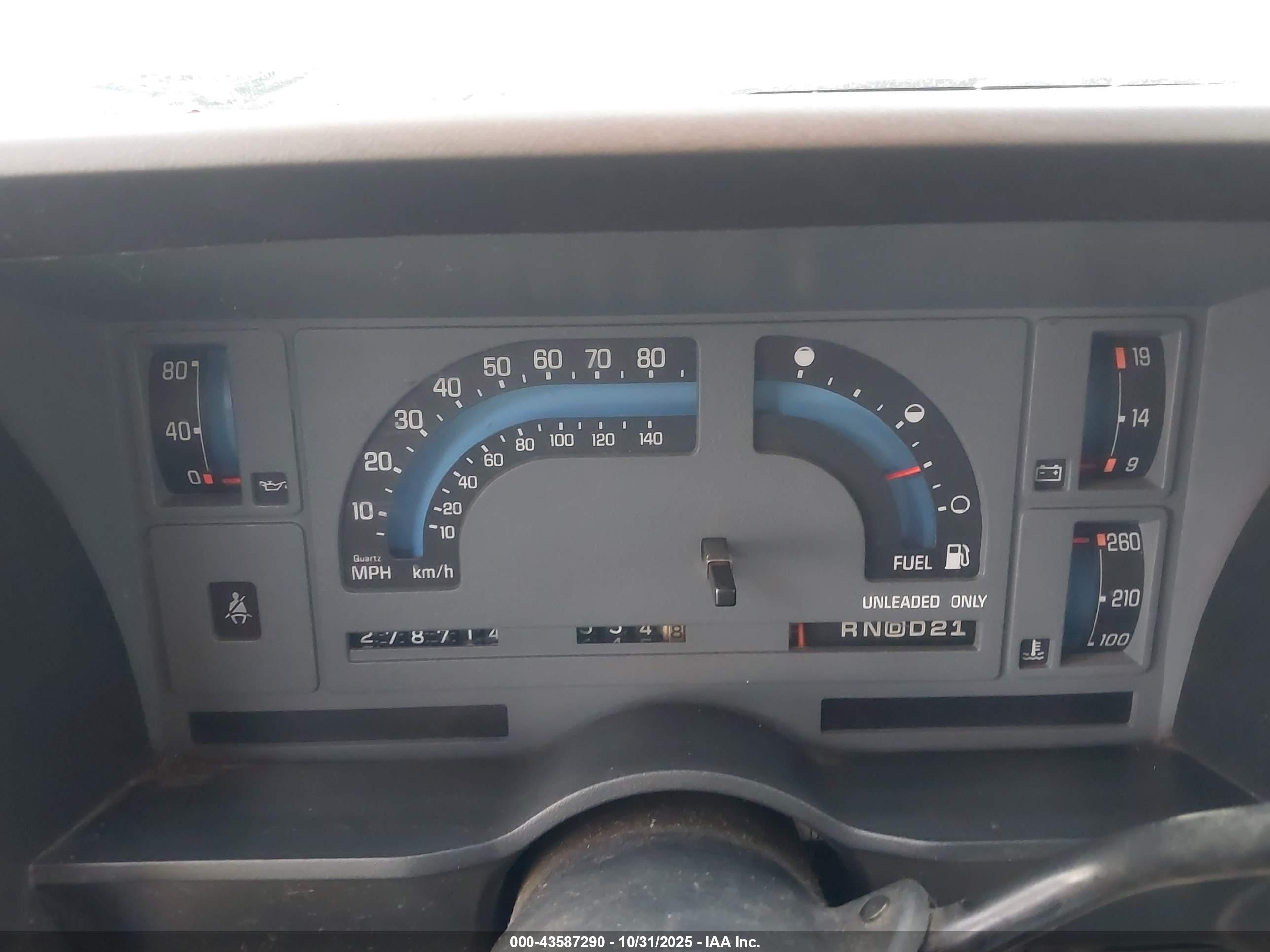 CHEVROLET S image 7
