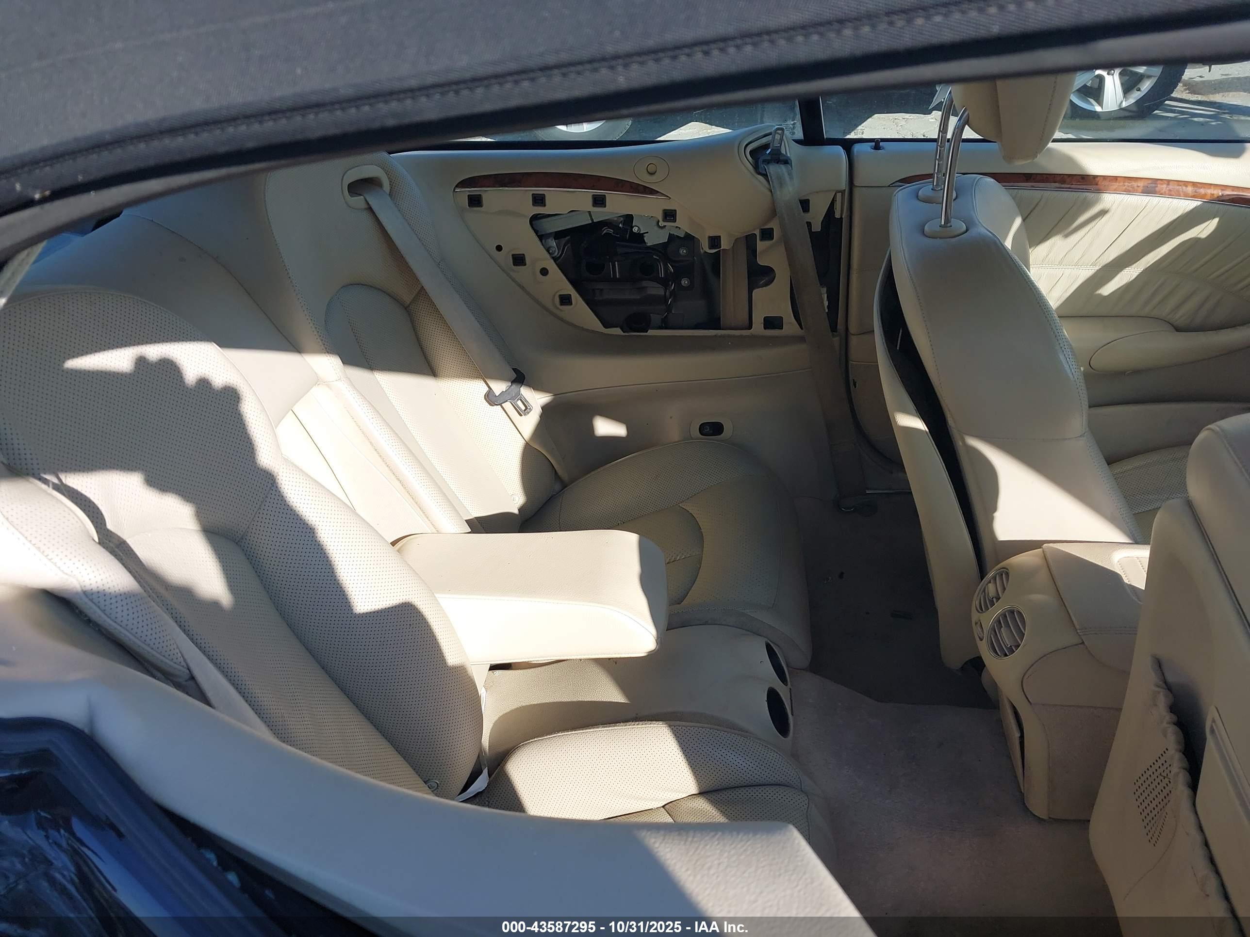 MERCEDES-BENZ CLK image 8