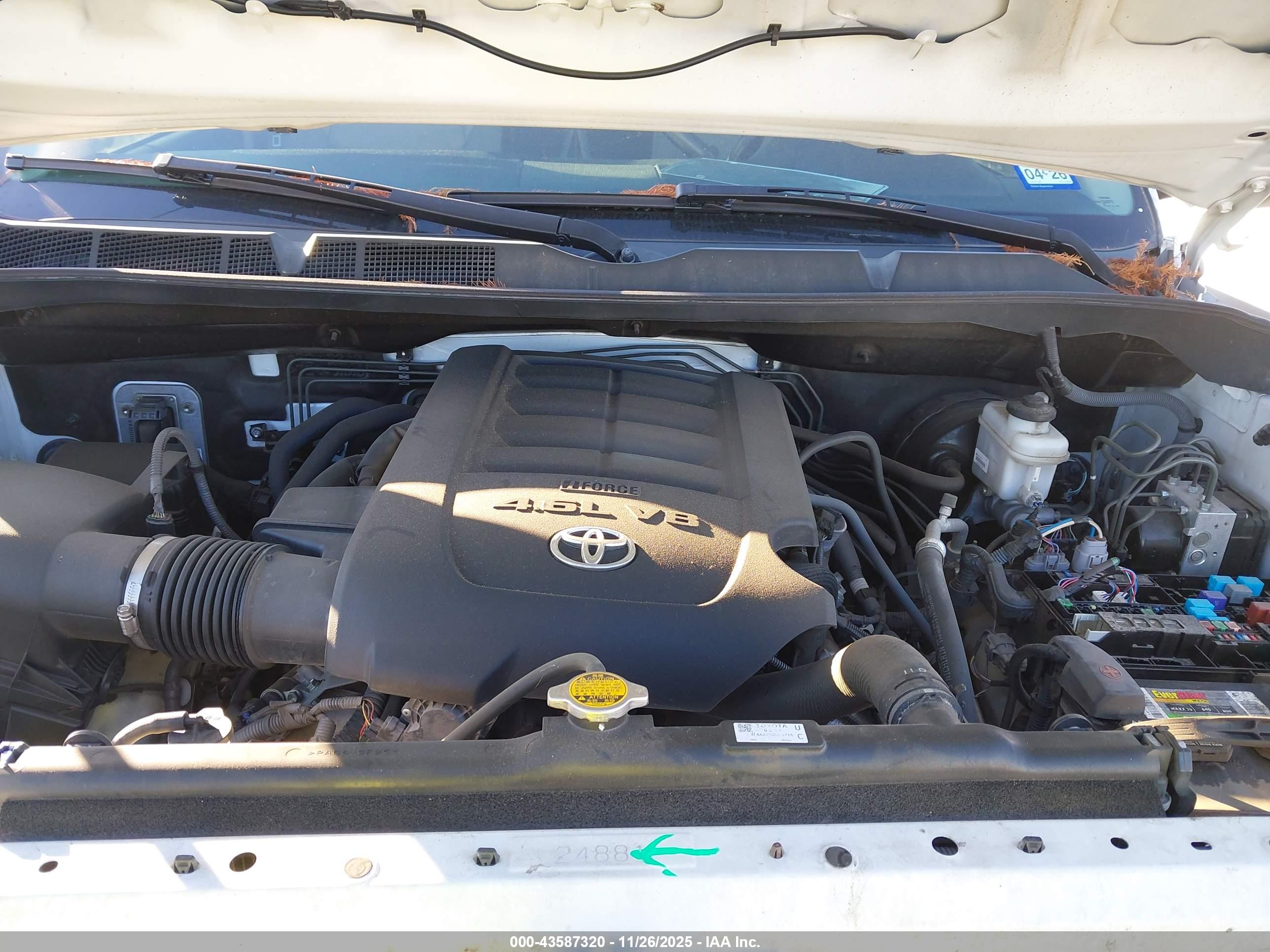 TOYOTA TUNDRA image 10