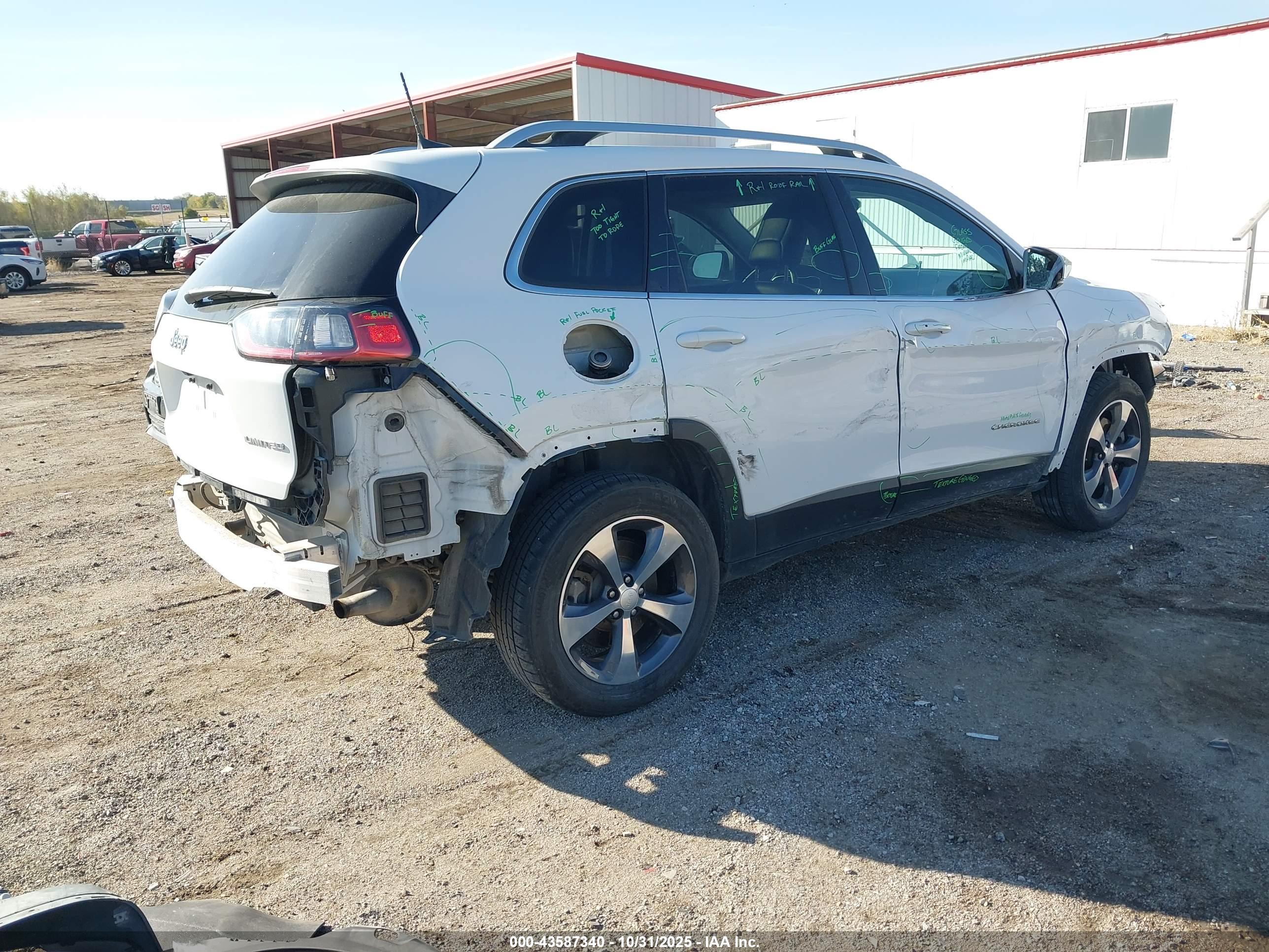 JEEP CHEROKEE image 4