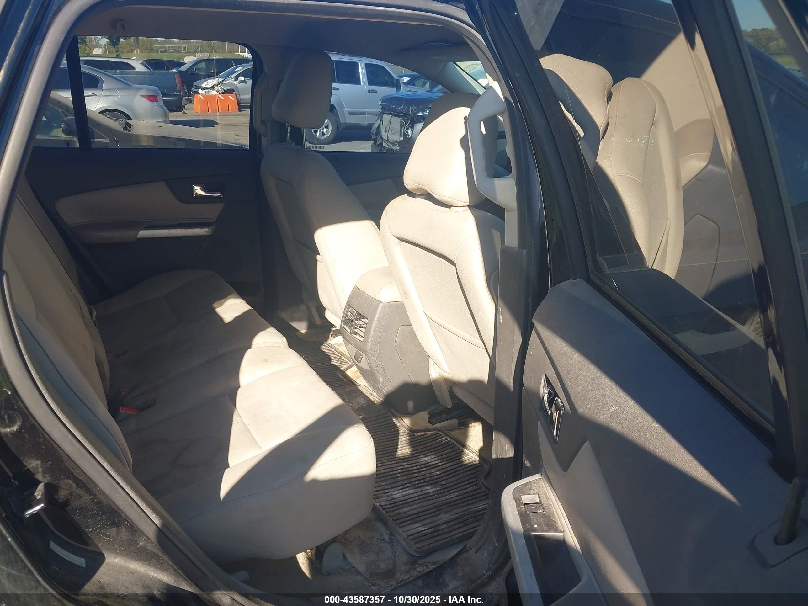 FORD EDGE image 8