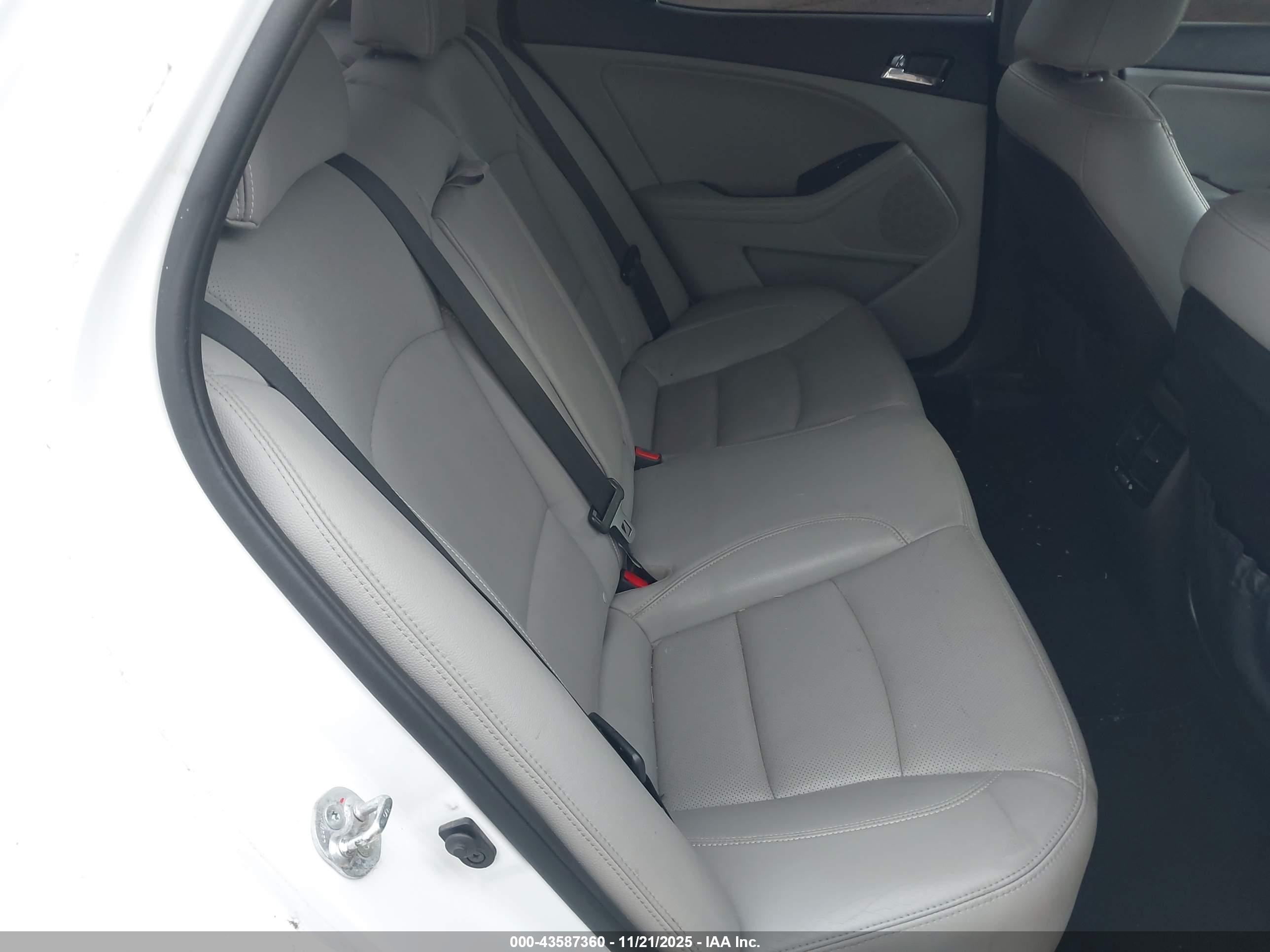 KIA OPTIMA image 8
