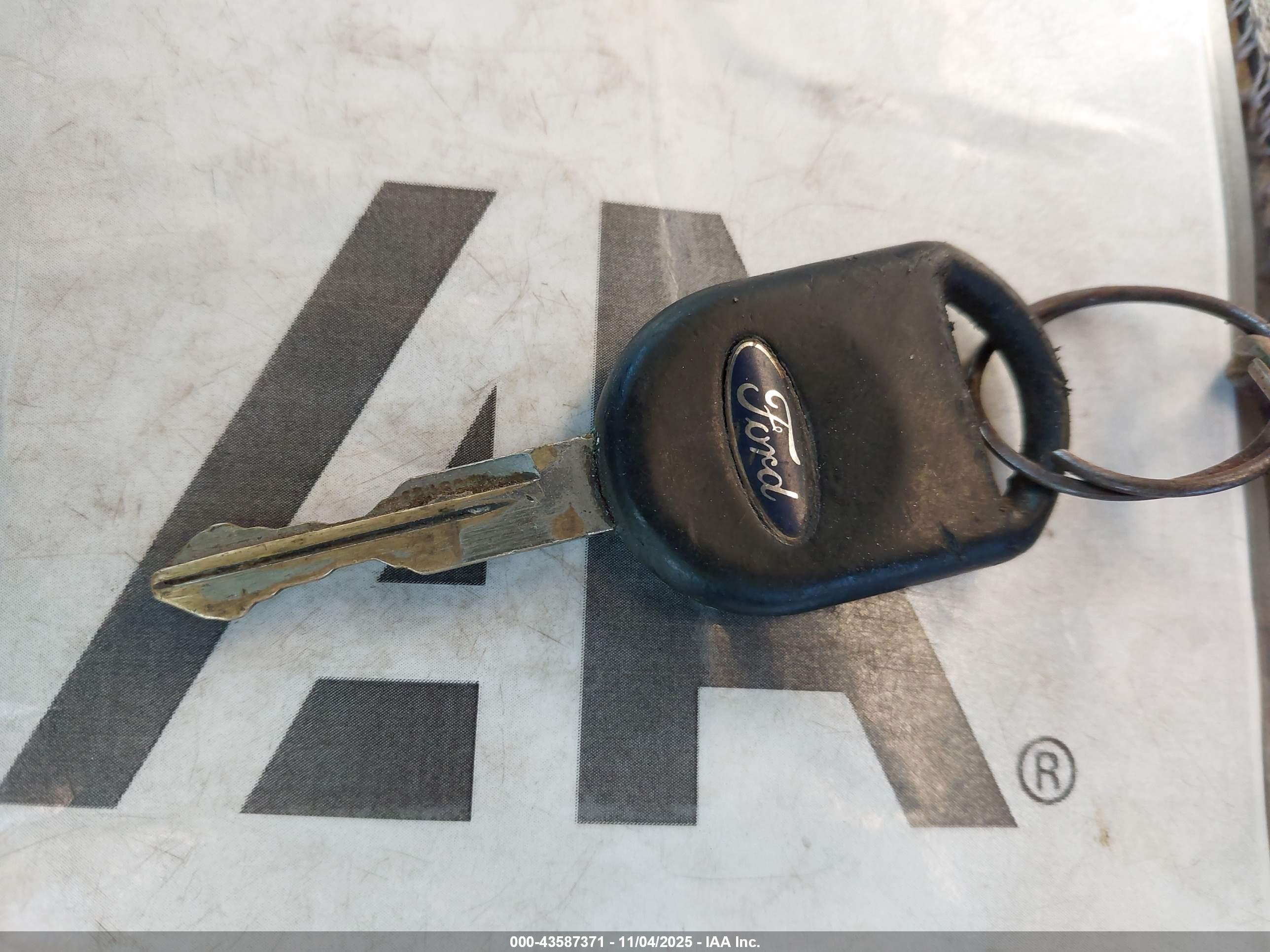 FORD EXPEDITION image 11