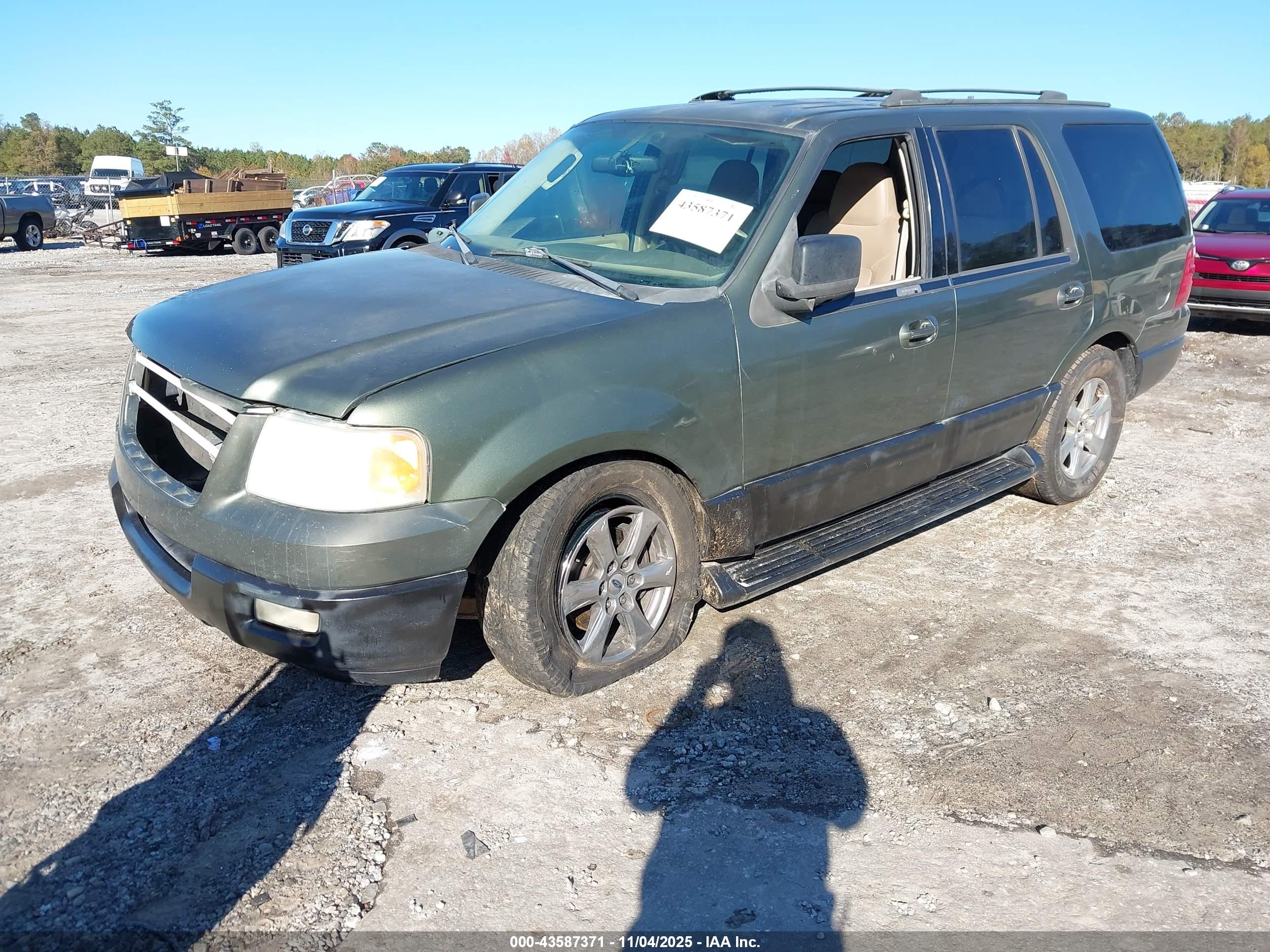 FORD EXPEDITION image 2