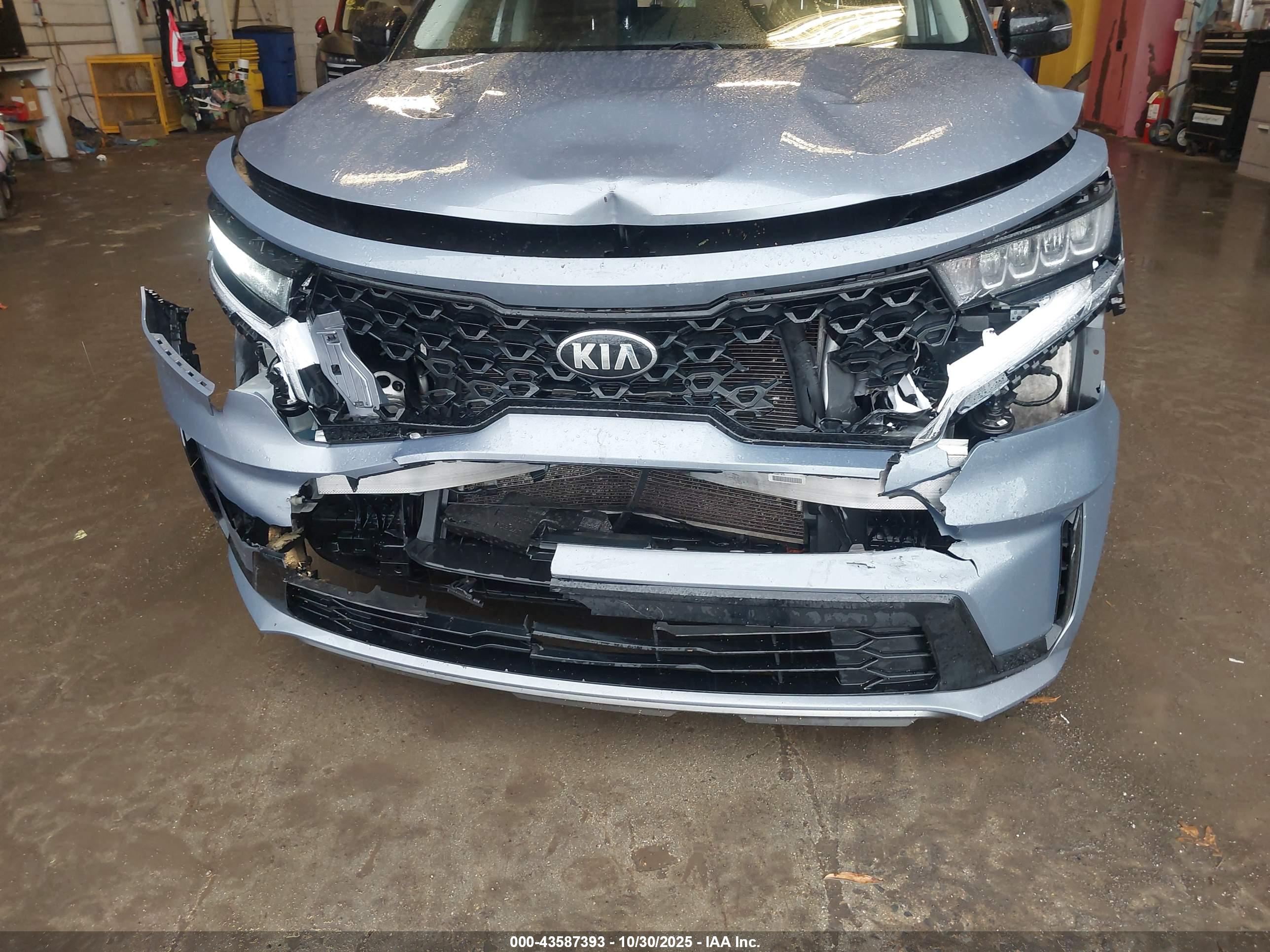 KIA SORENTO image 6