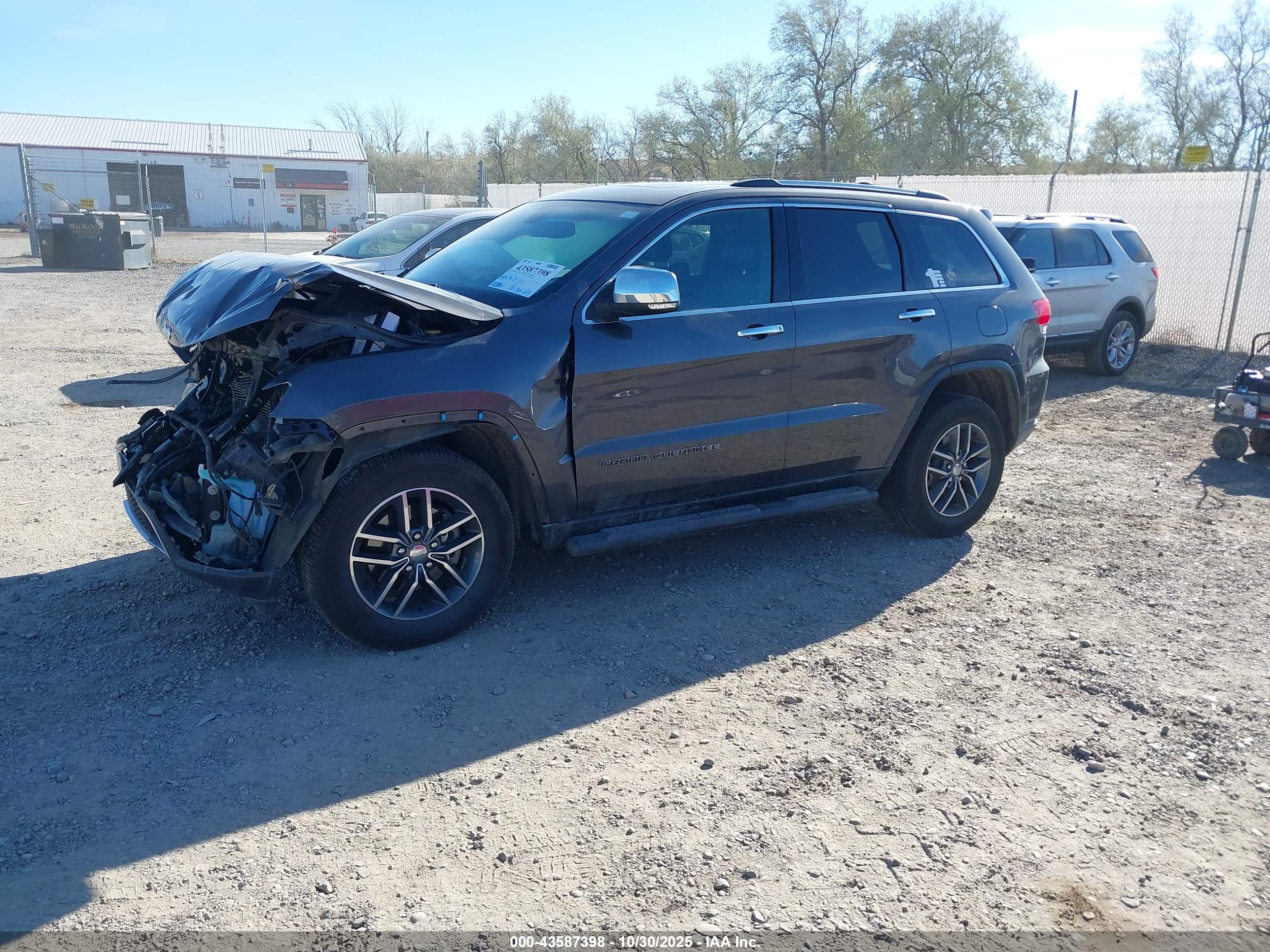 JEEP GRAND image 2