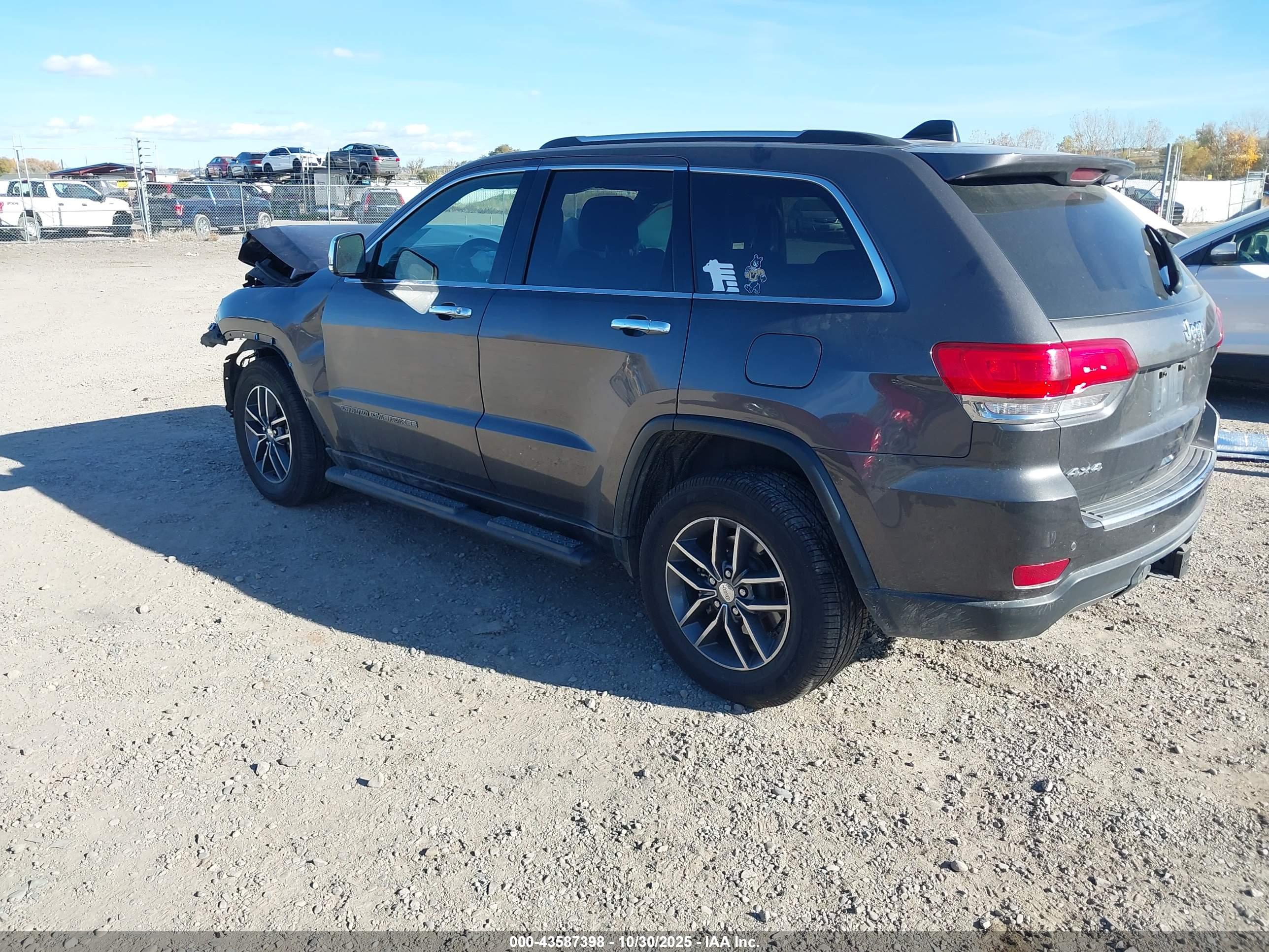 JEEP GRAND image 3