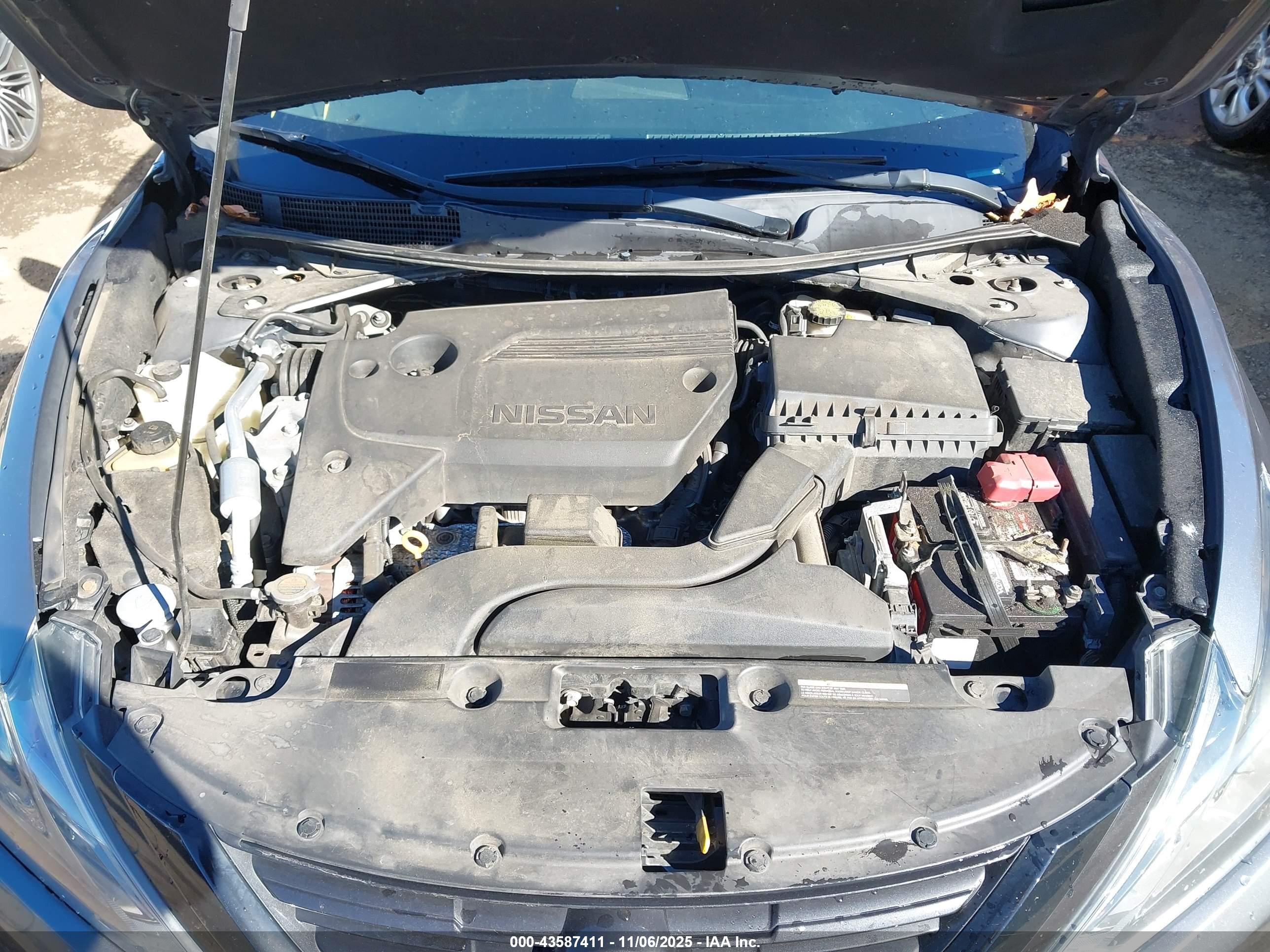 NISSAN ALTIMA image 10