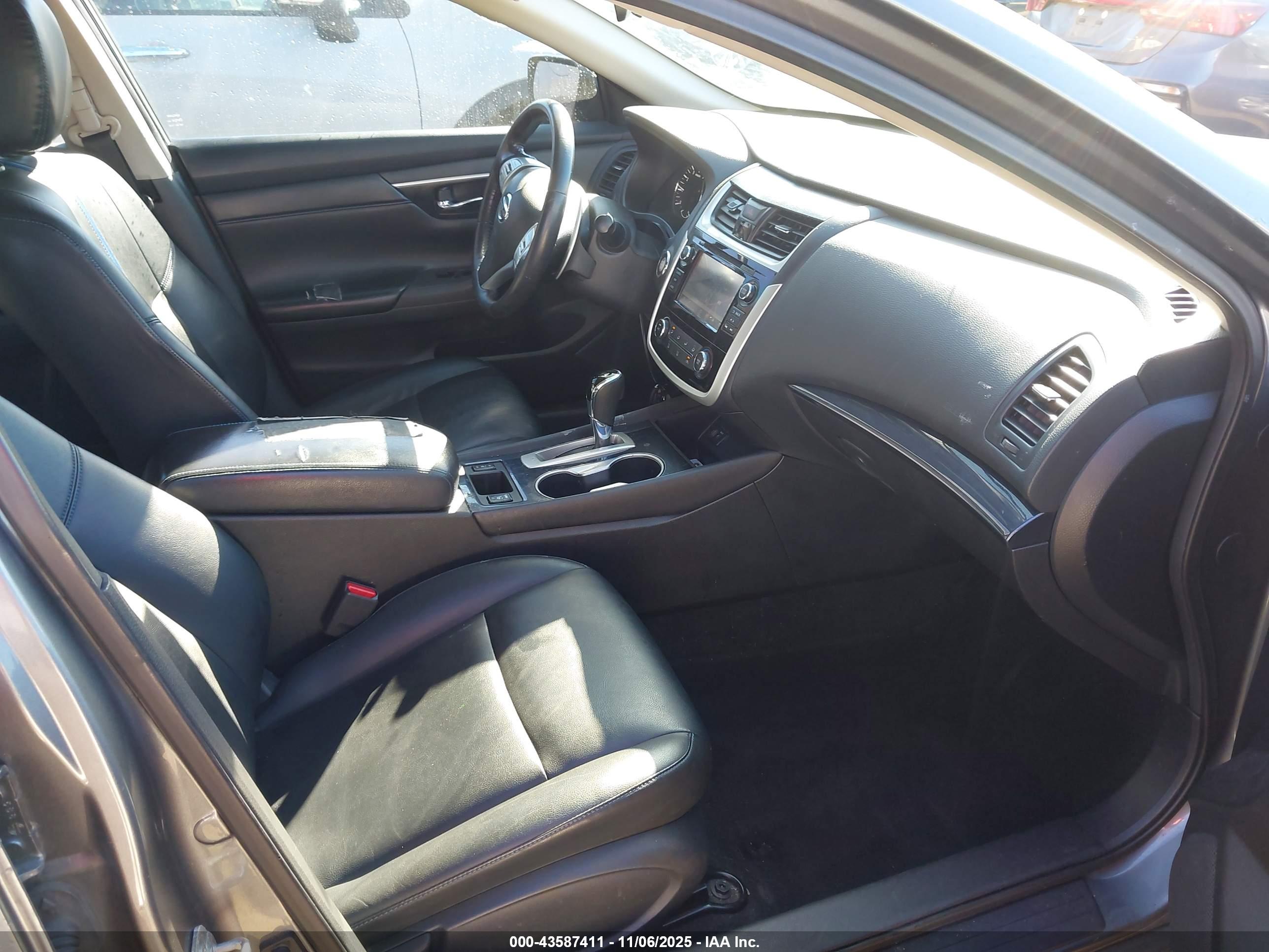 NISSAN ALTIMA image 5