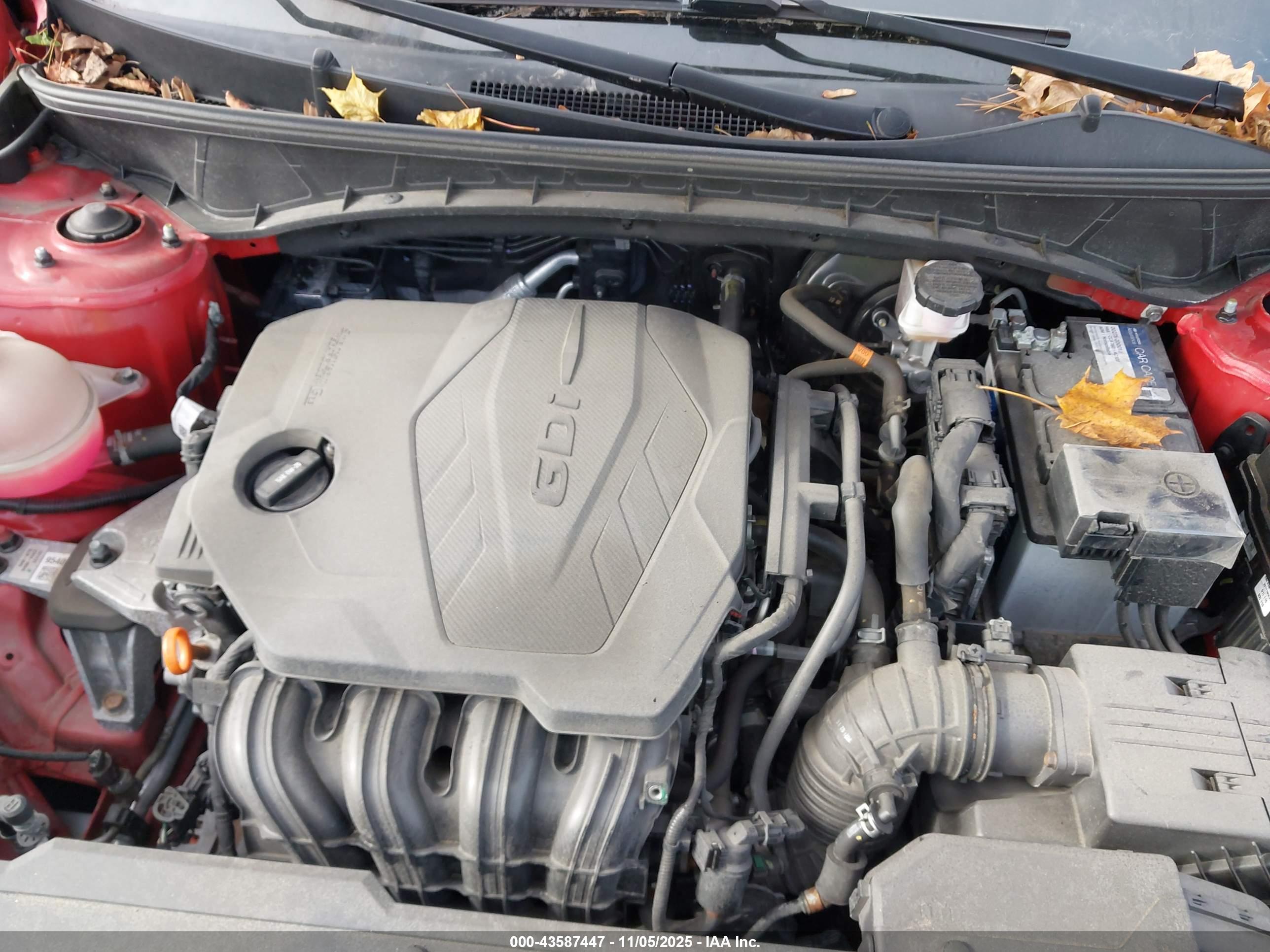 HYUNDAI TUCSON image 10