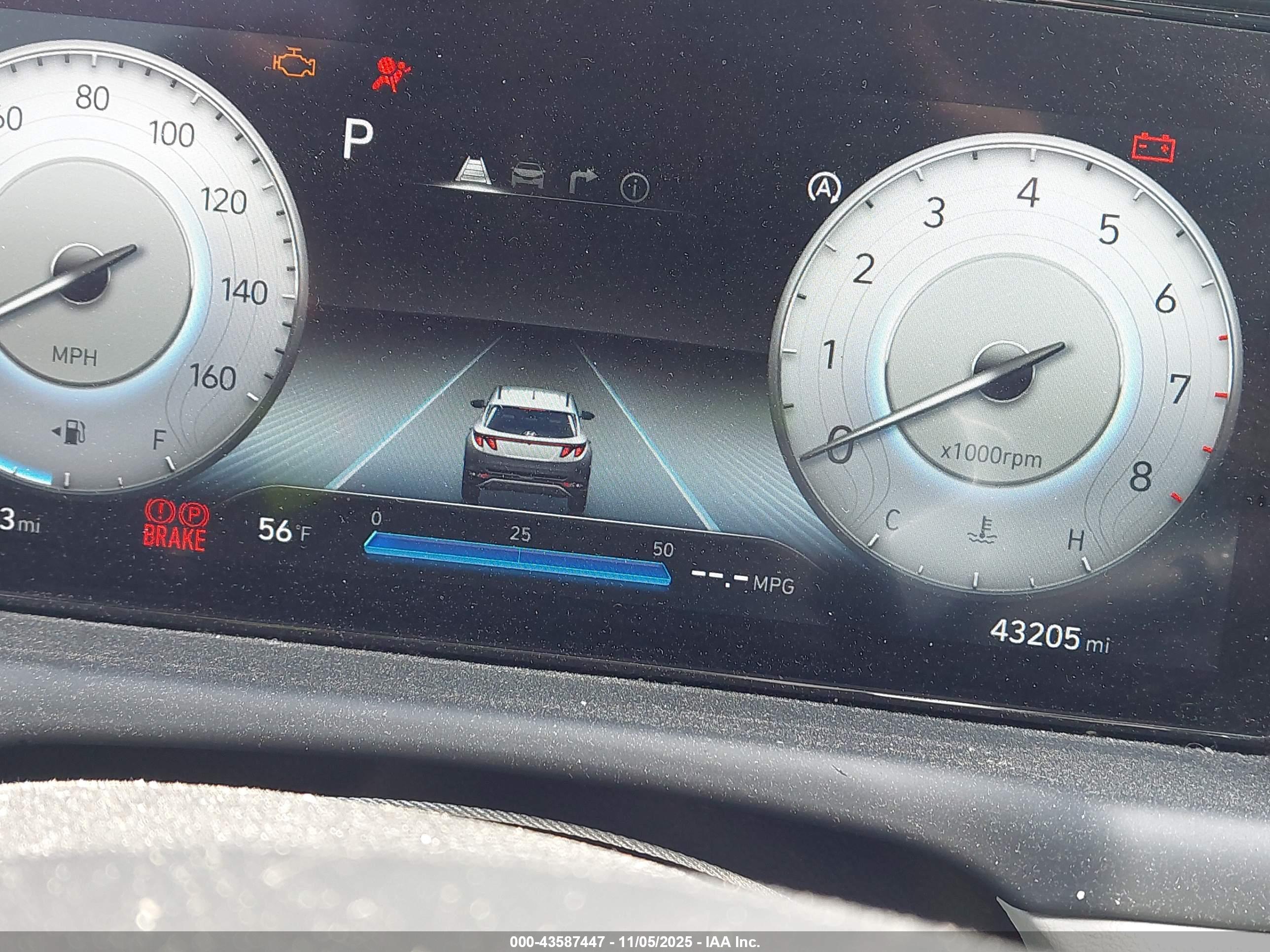 HYUNDAI TUCSON image 7
