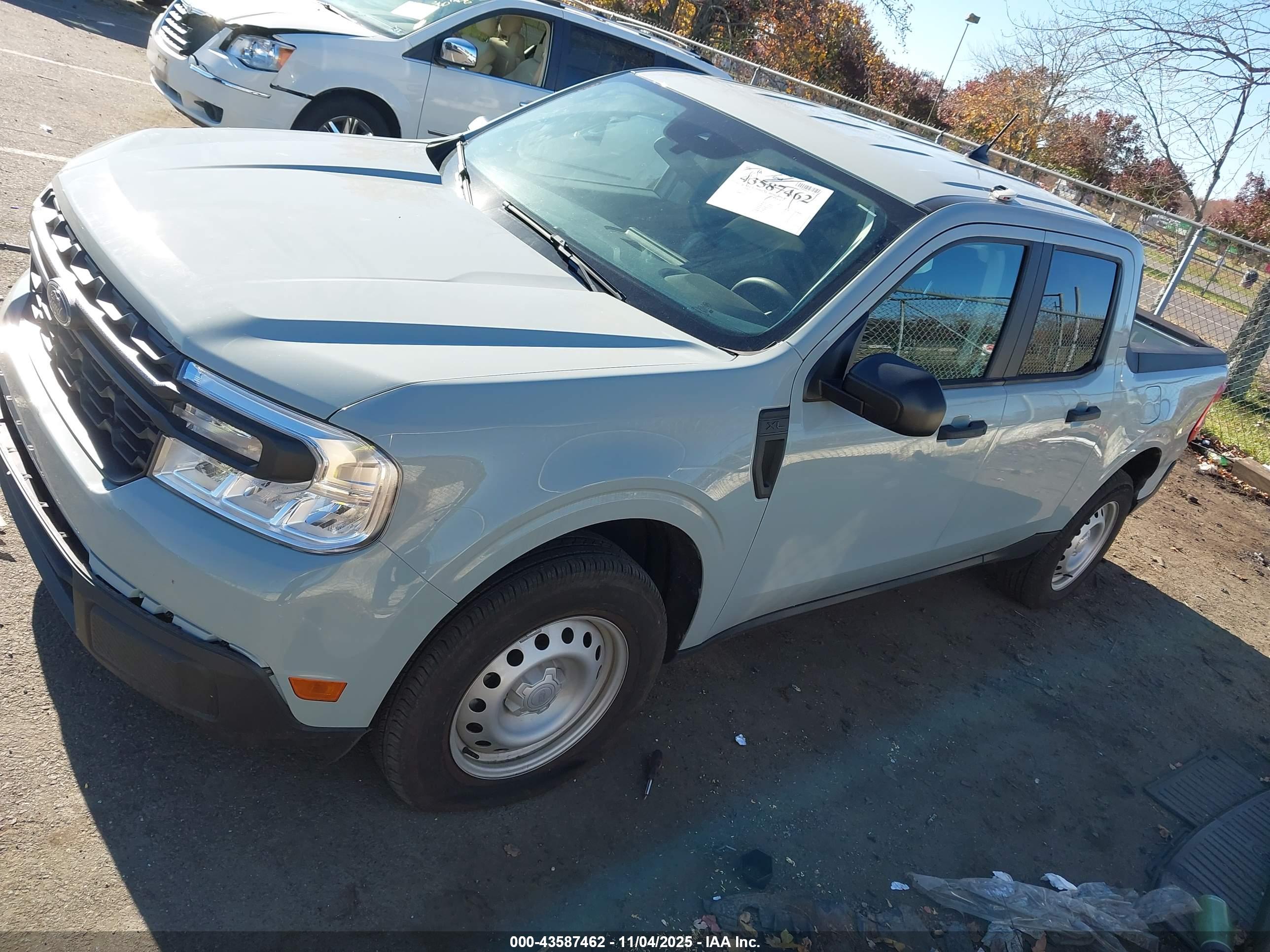 FORD MAVERICK image 2