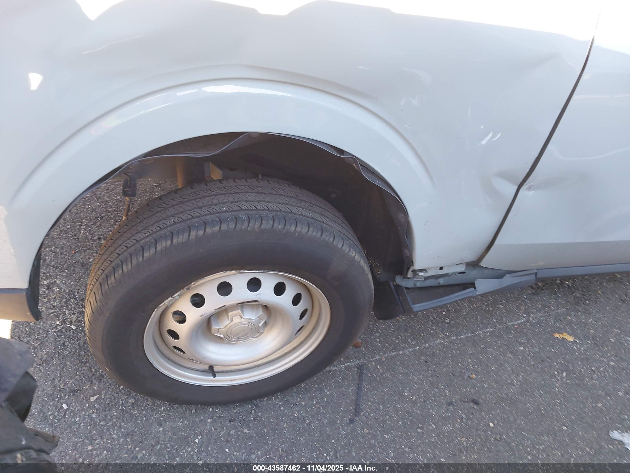FORD MAVERICK image 6