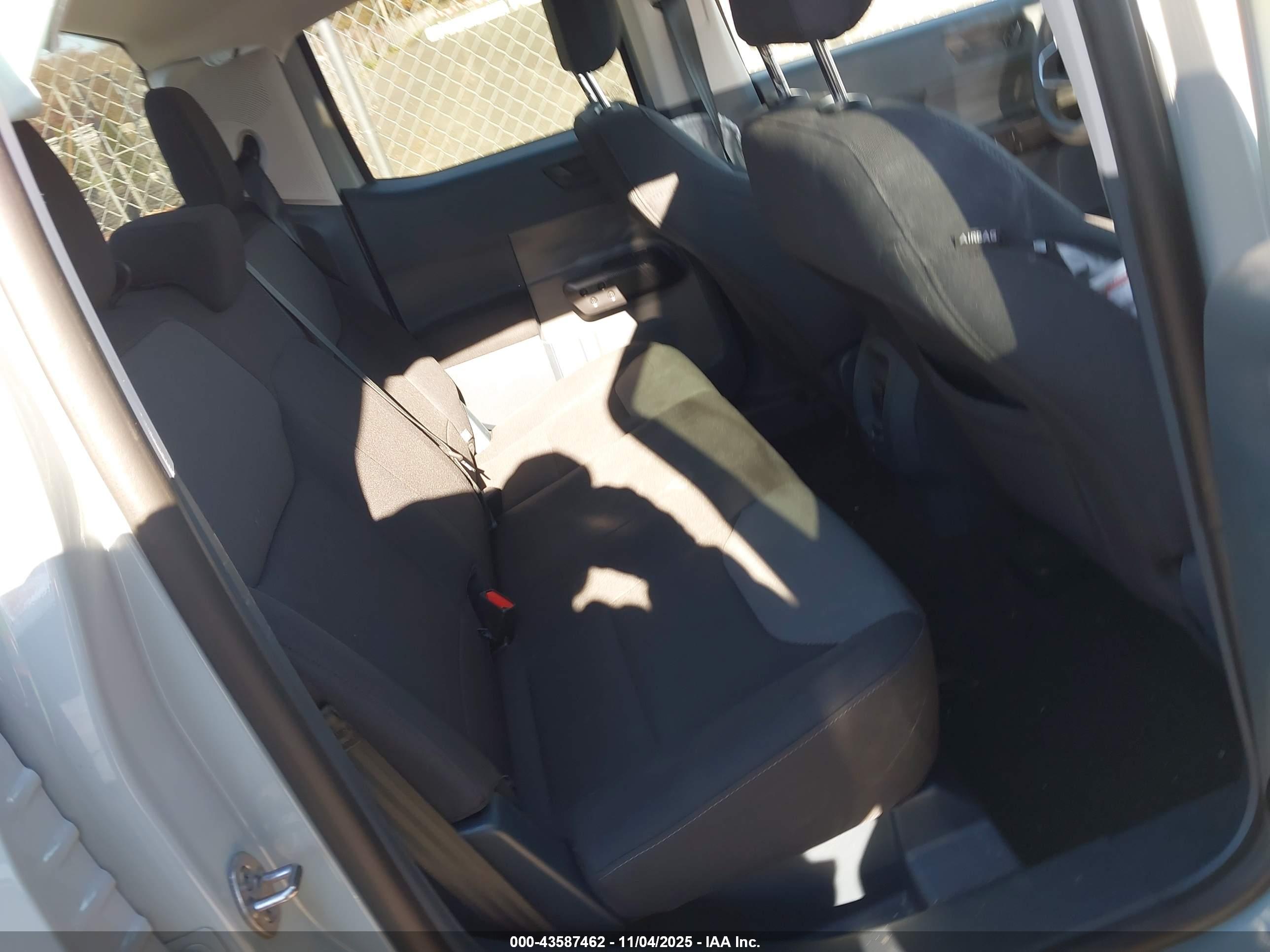 FORD MAVERICK image 8