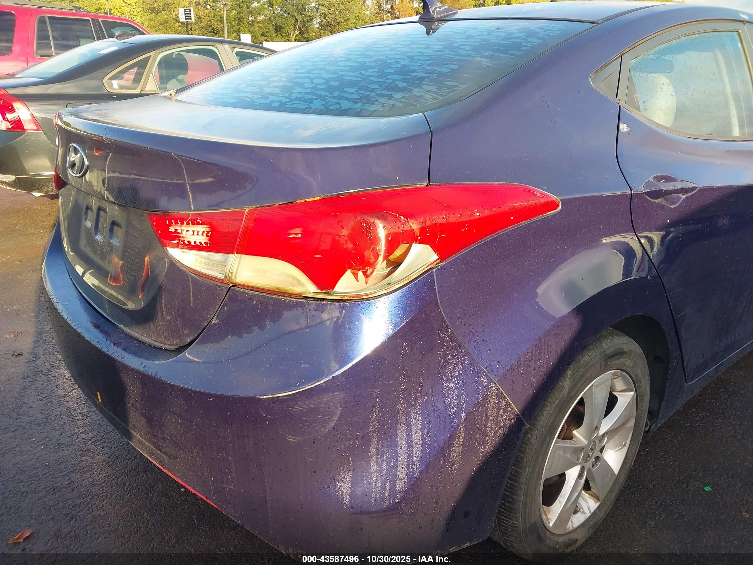 HYUNDAI ELANTRA image 6