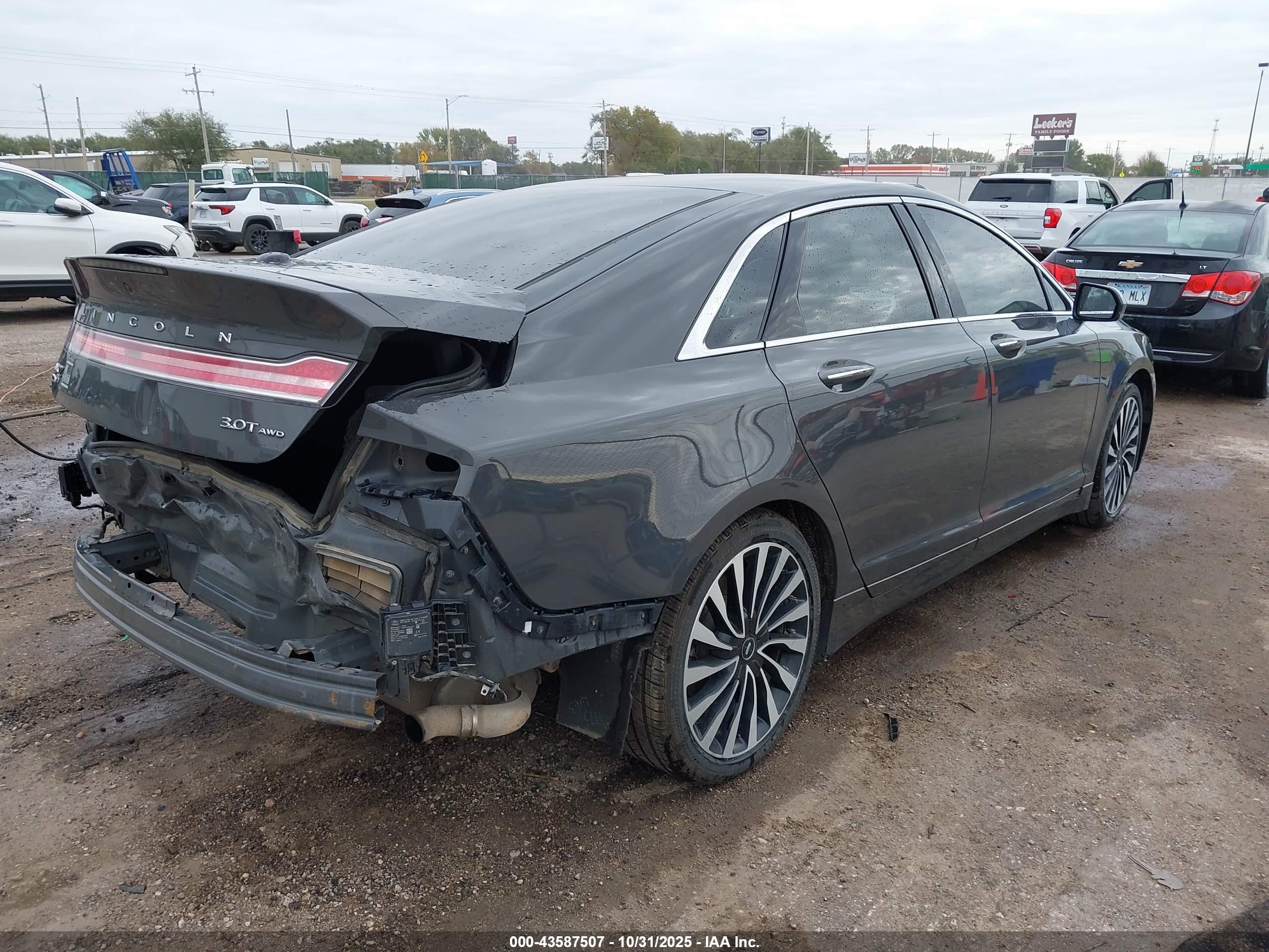 LINCOLN MKZ image 4
