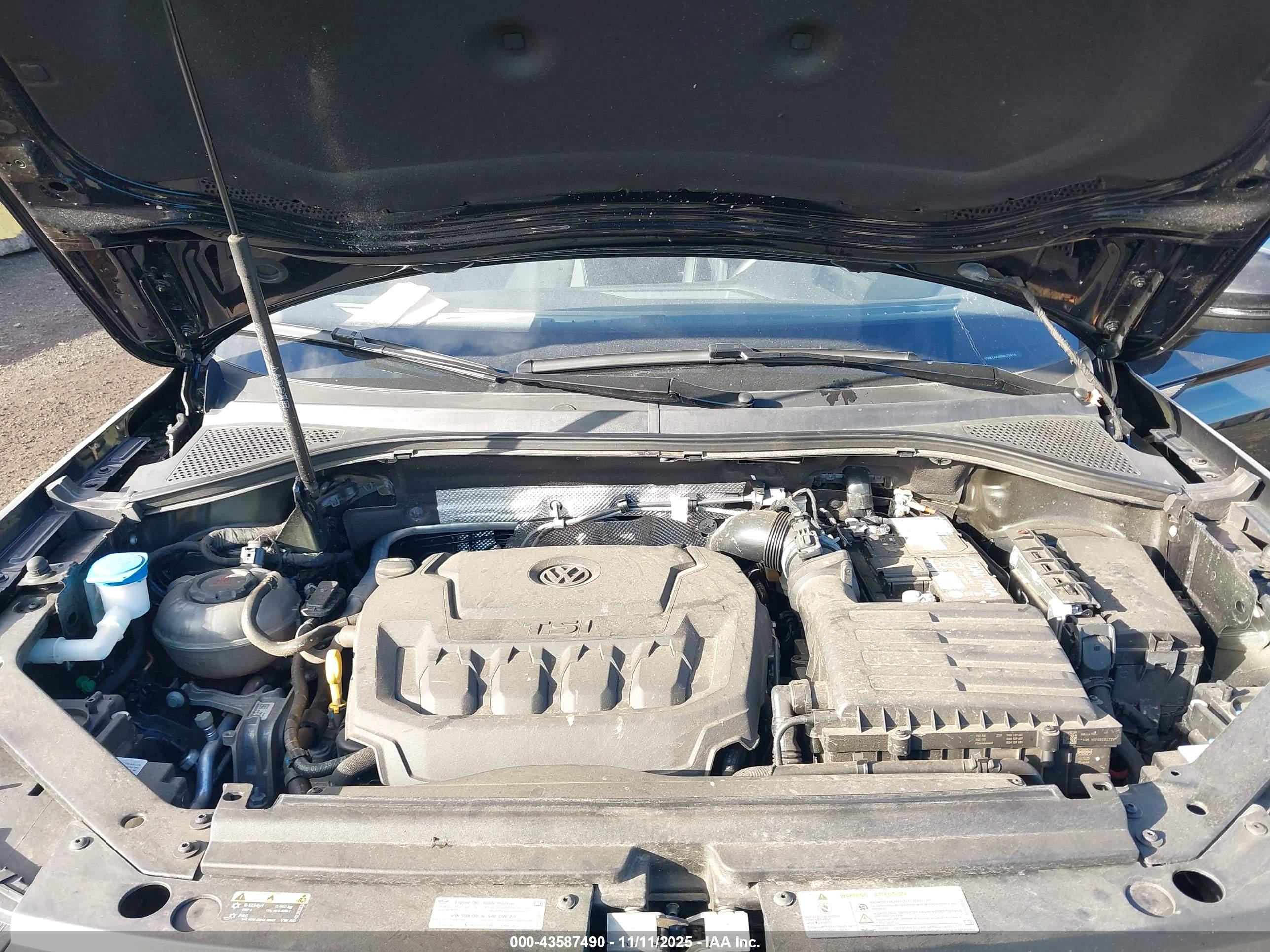 VOLKSWAGEN TIGUAN image 10