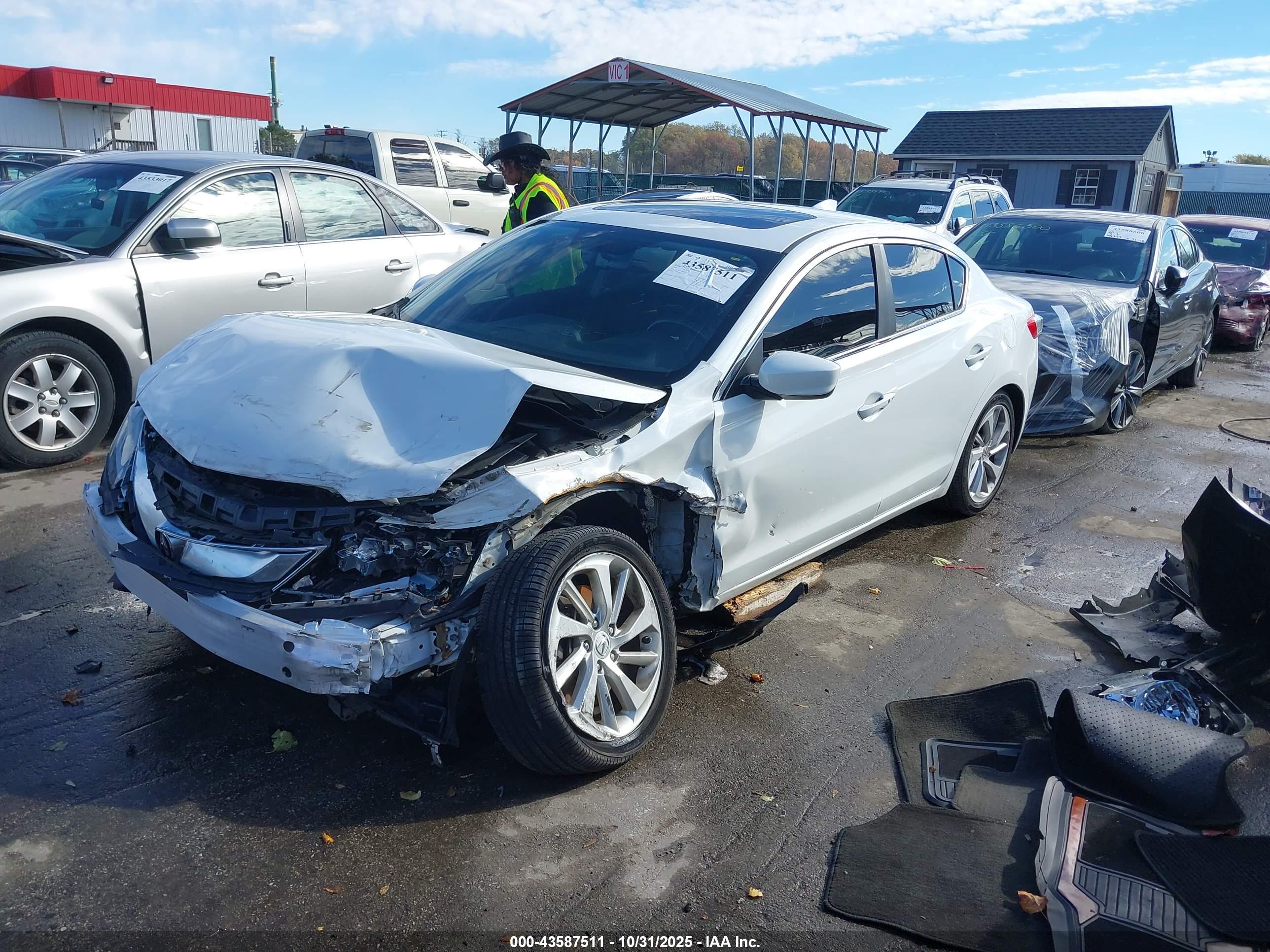 ACURA ILX image 2