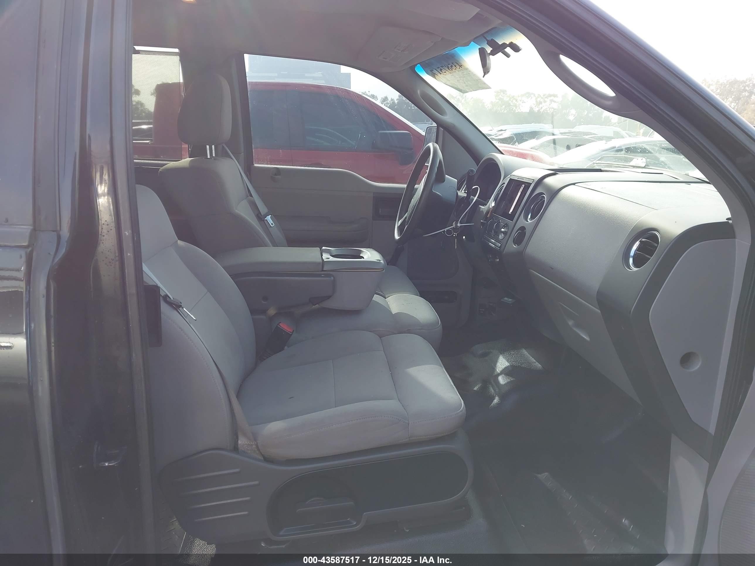 FORD F-150 image 5