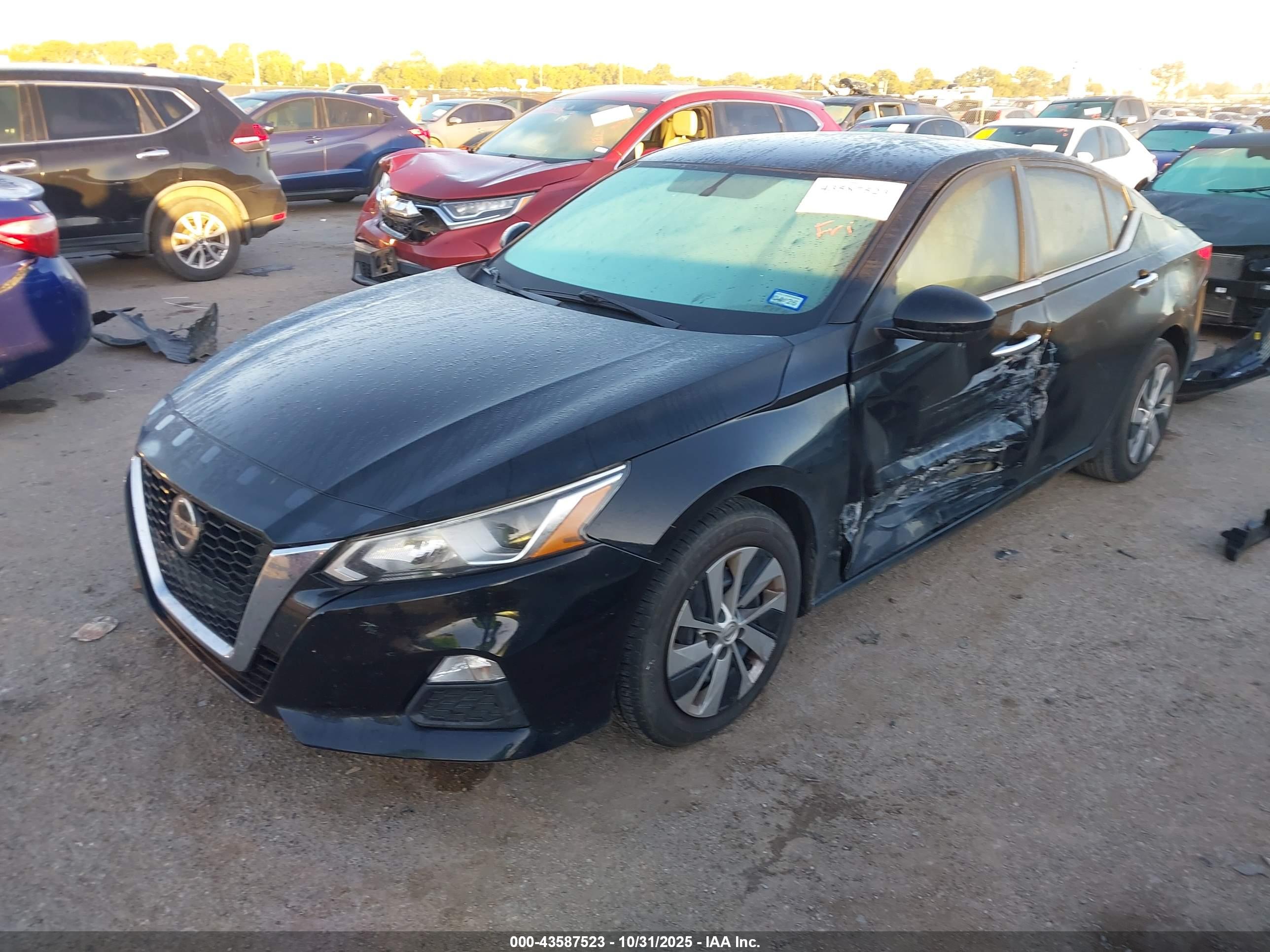 NISSAN ALTIMA image 2