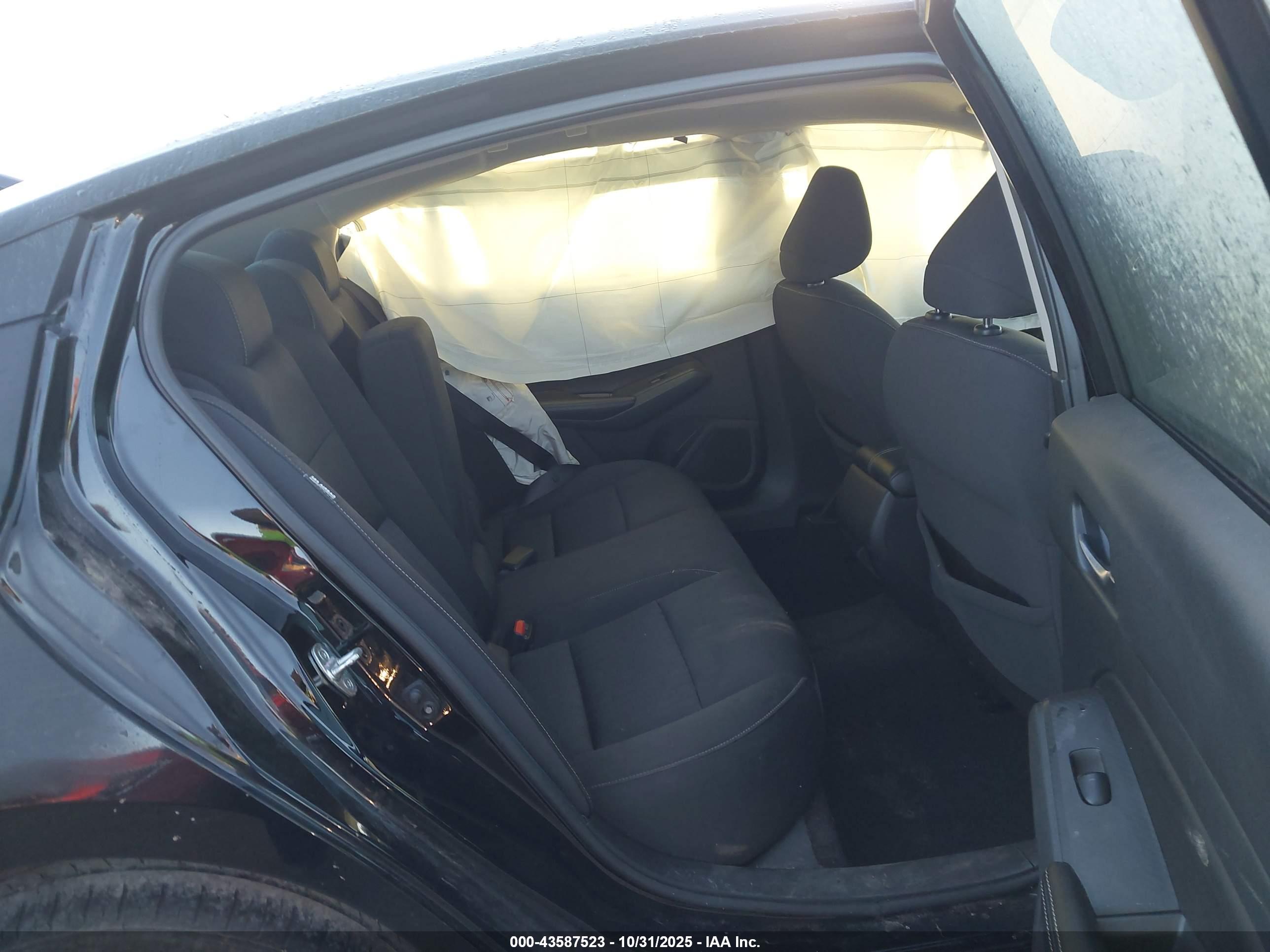 NISSAN ALTIMA image 8