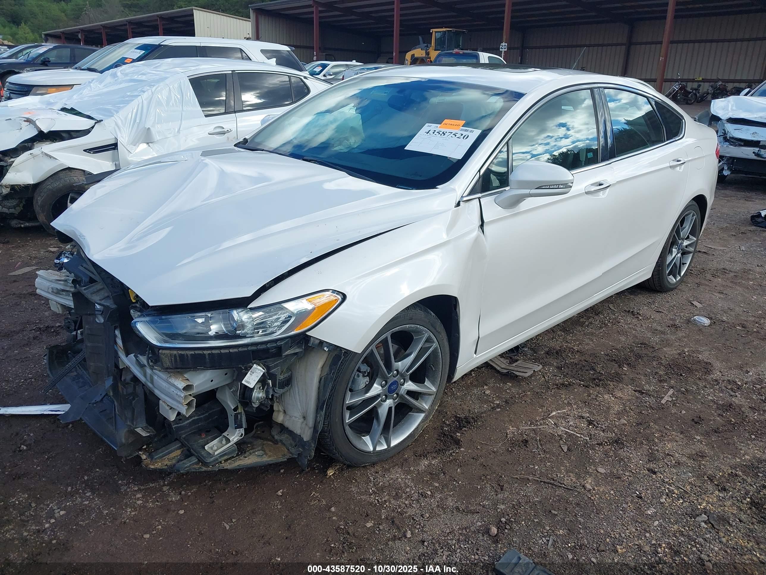 FORD FUSION image 2