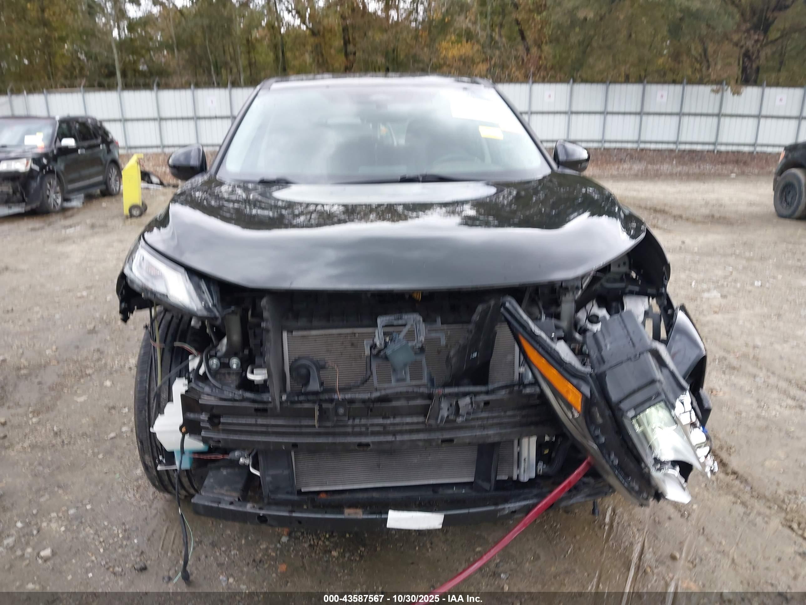 NISSAN ROGUE image 6
