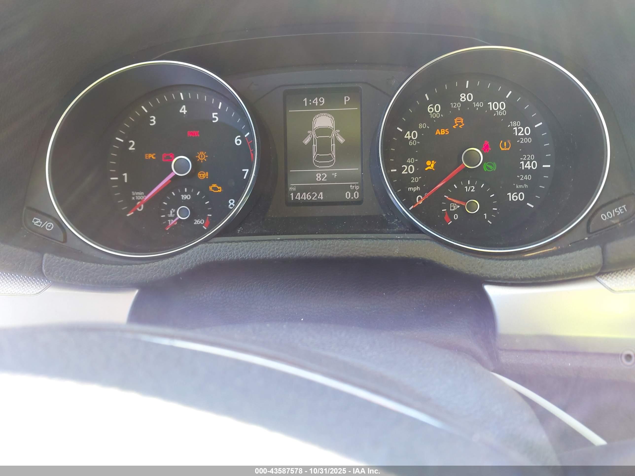 VOLKSWAGEN PASSAT image 7