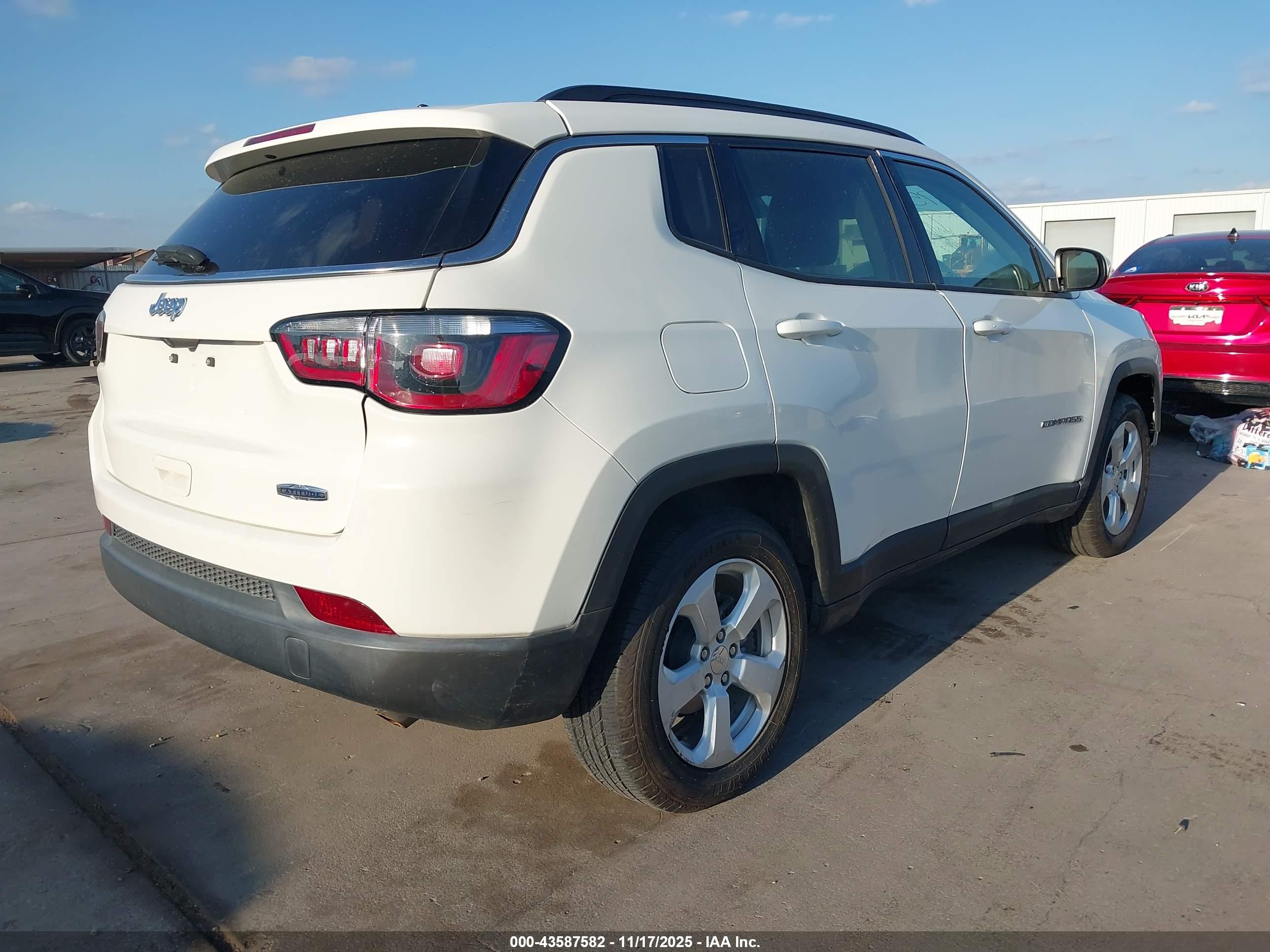 JEEP COMPASS image 4