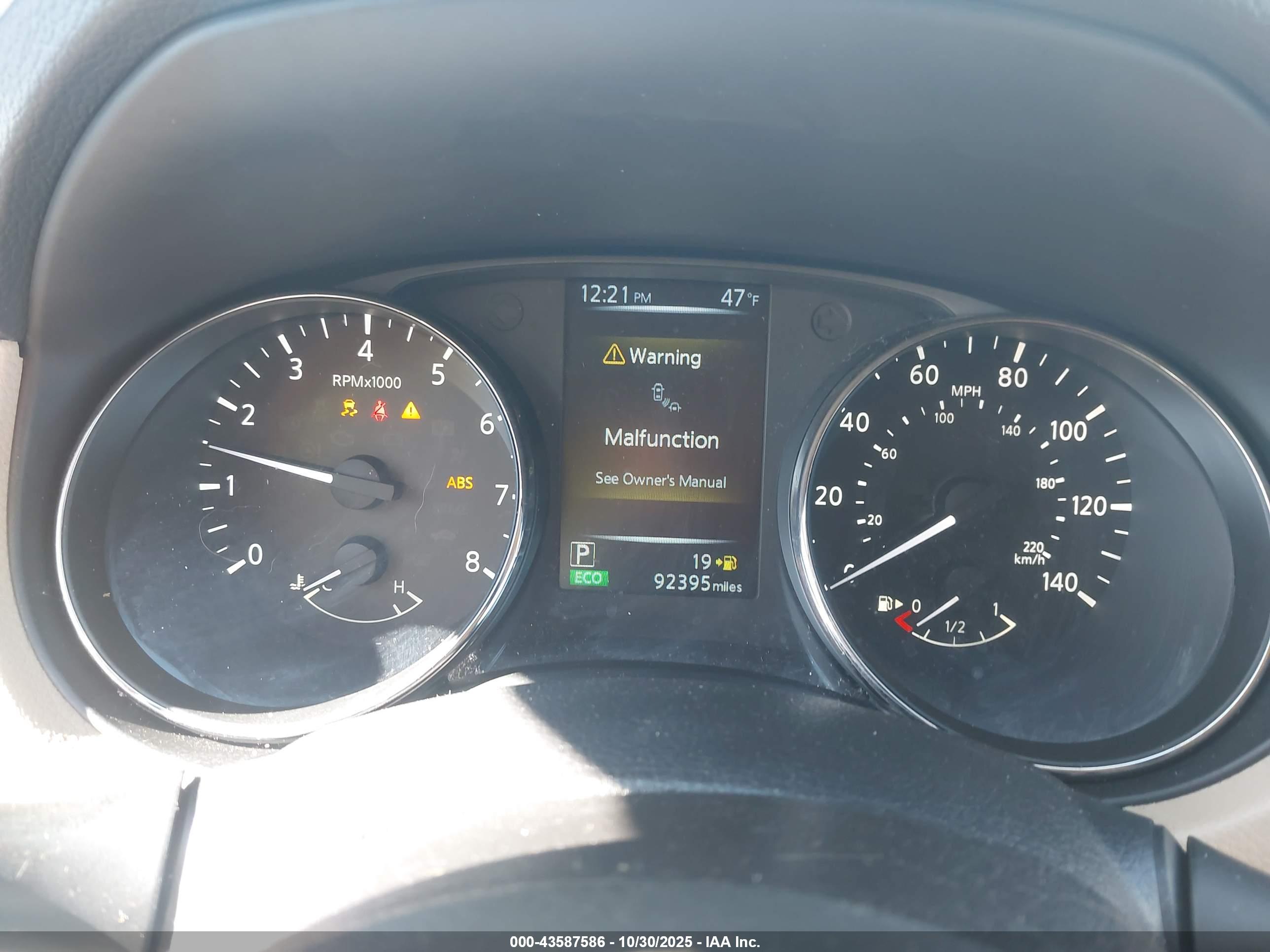 NISSAN ROGUE image 7