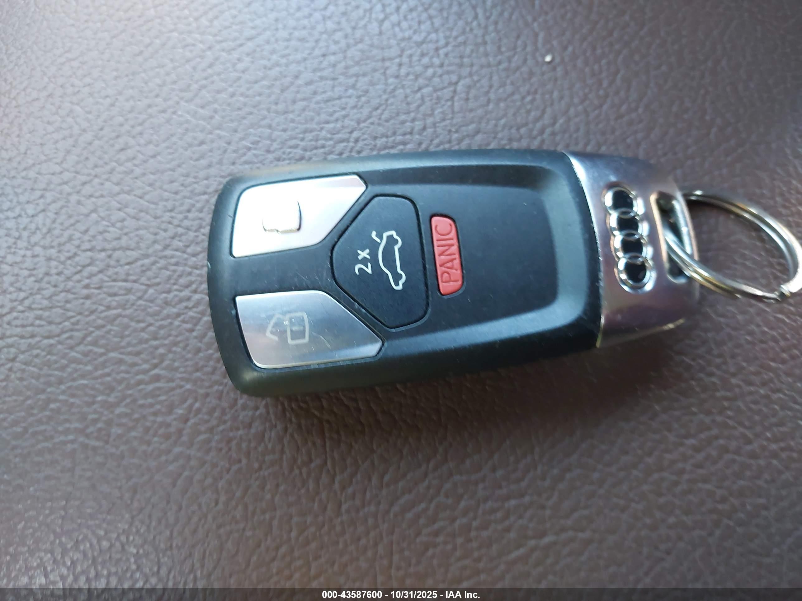 AUDI A4 image 11