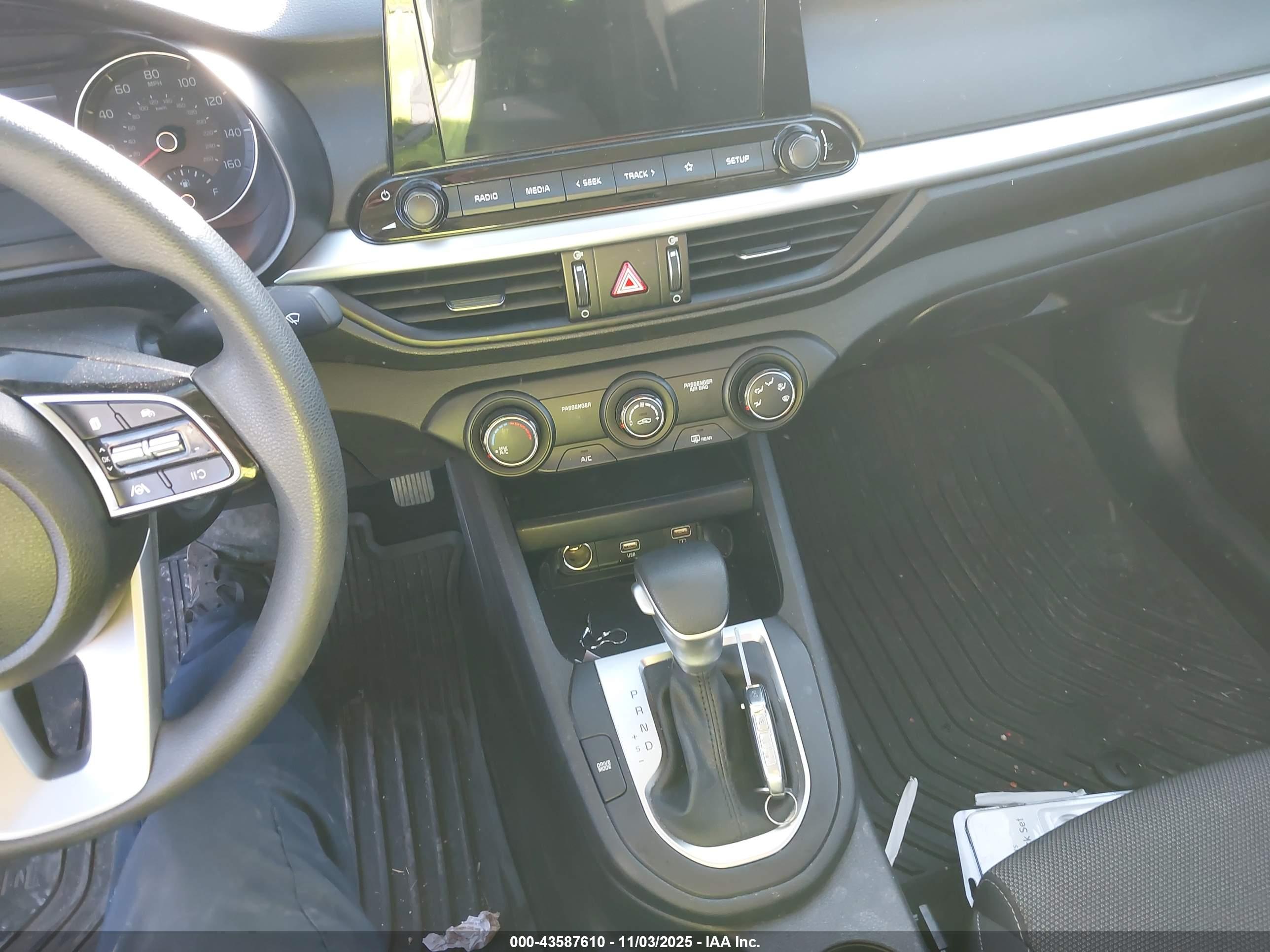 KIA FORTE image 11