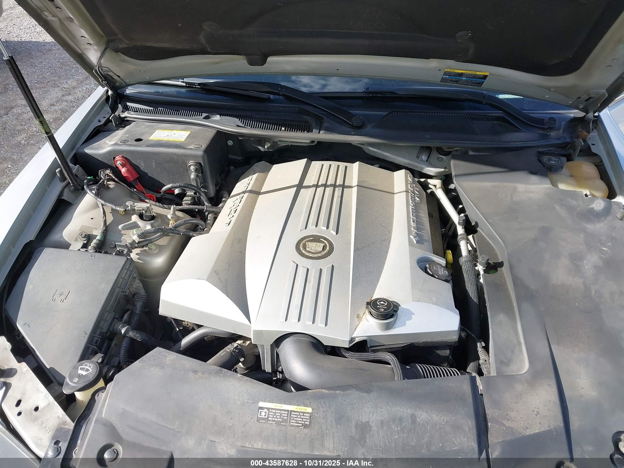 CADILLAC STS image 10