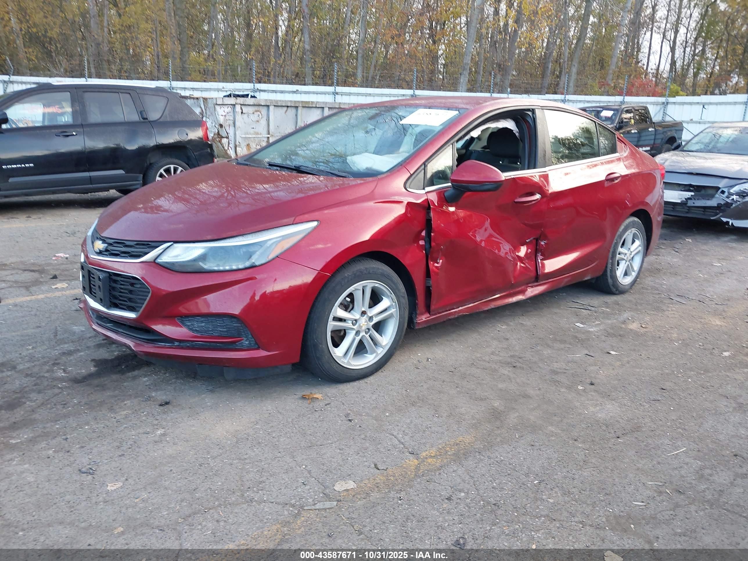 CHEVROLET CRUZE image 2