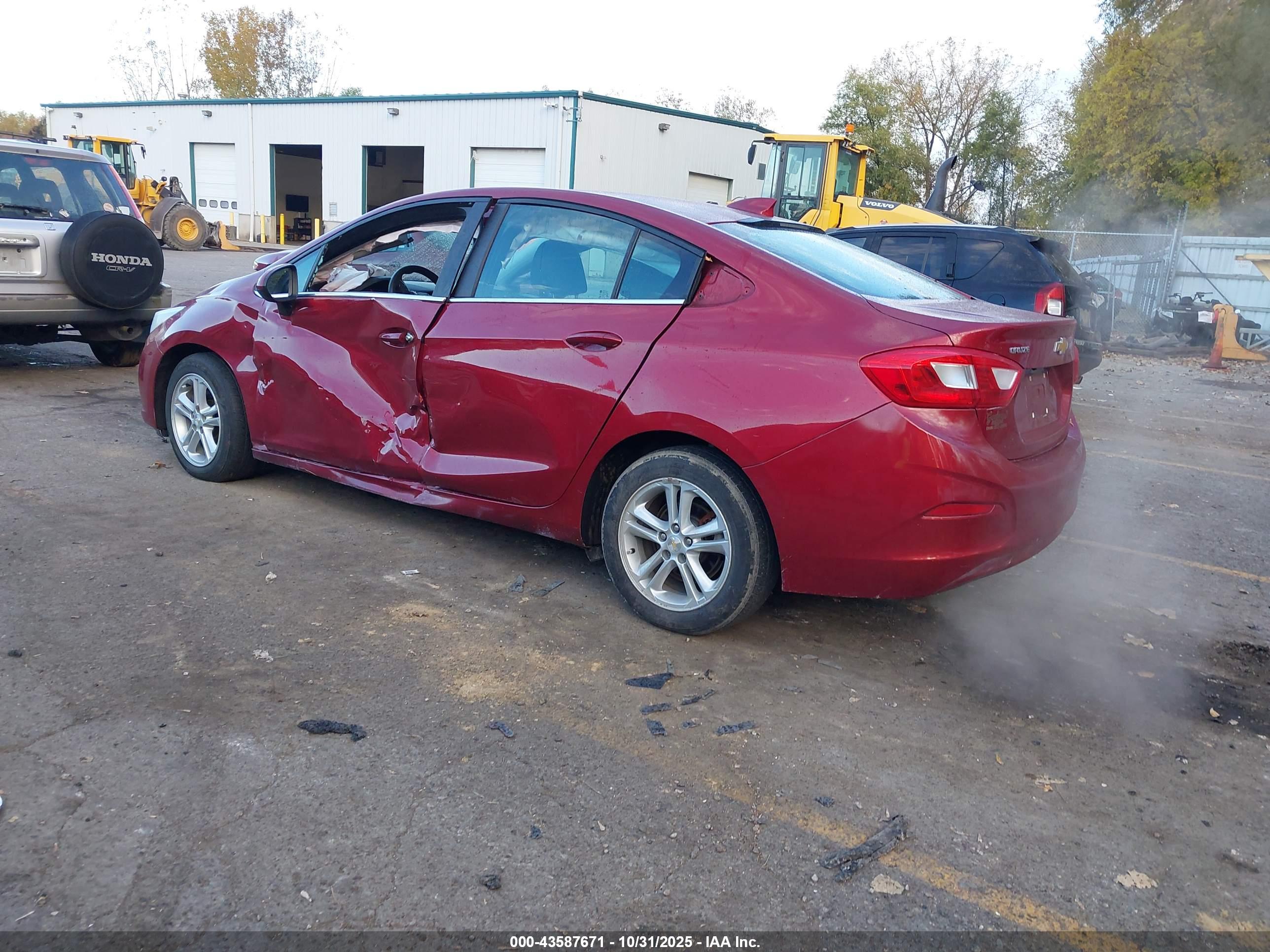 CHEVROLET CRUZE image 3