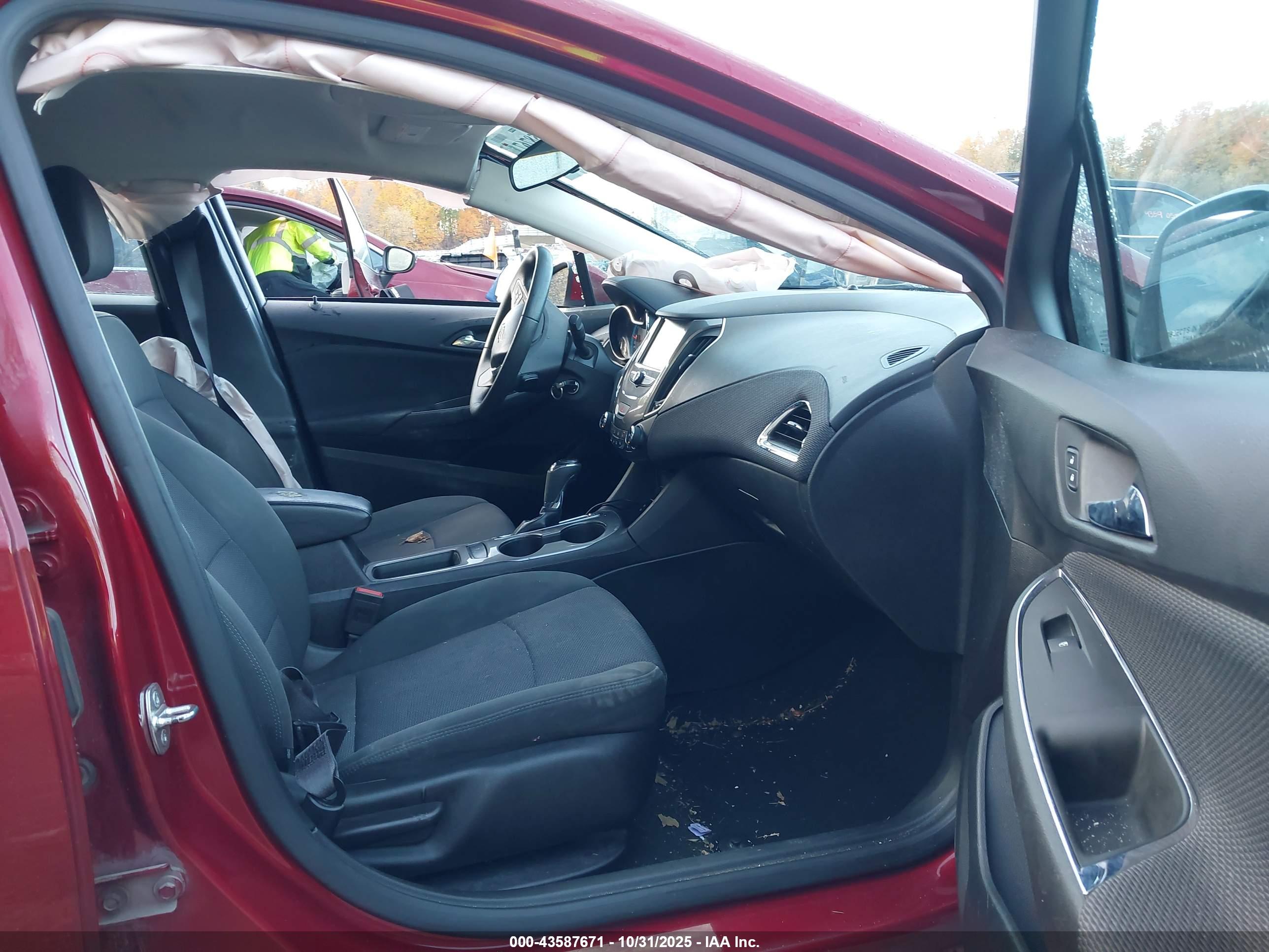 CHEVROLET CRUZE image 5