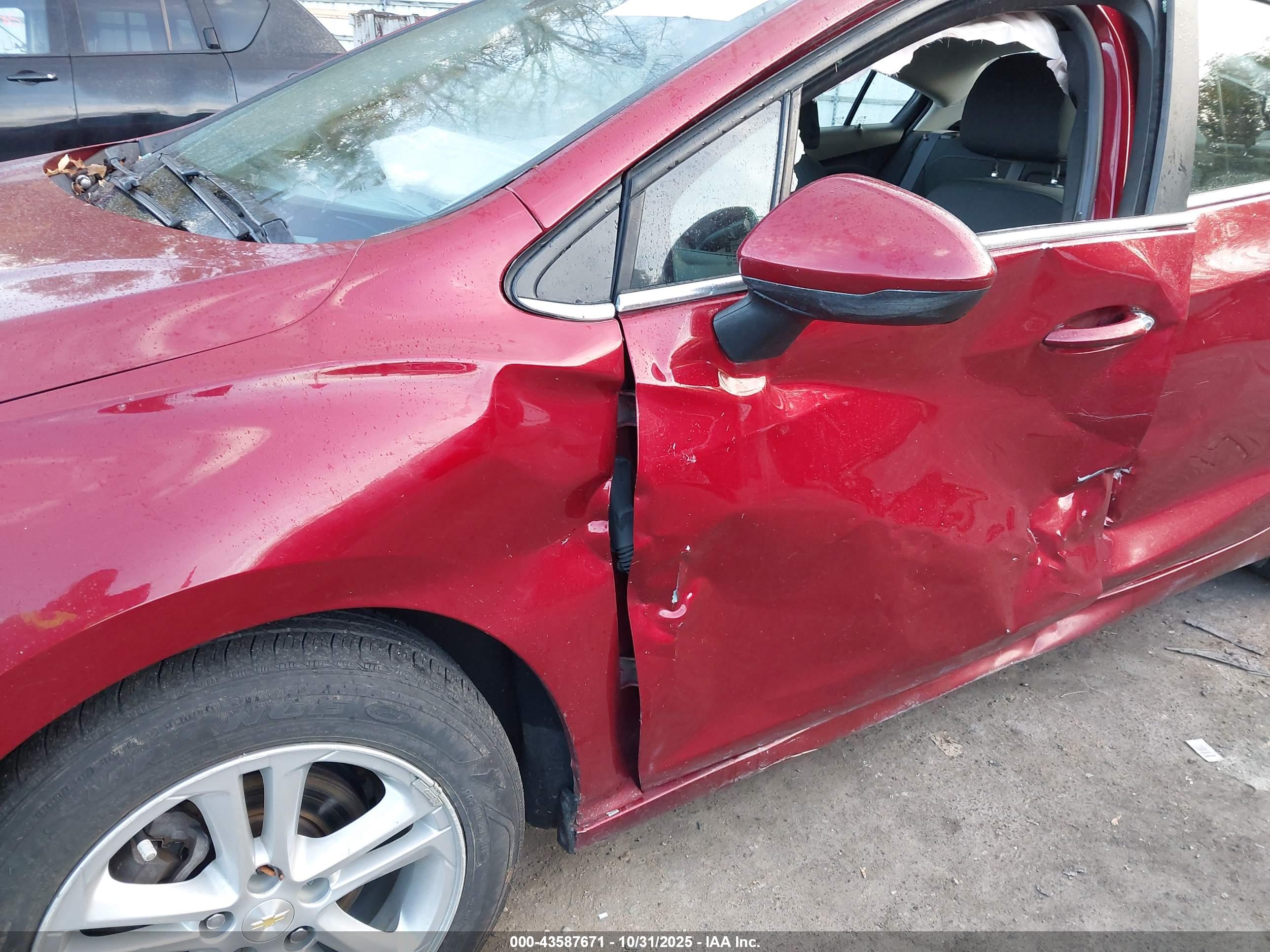 CHEVROLET CRUZE image 6
