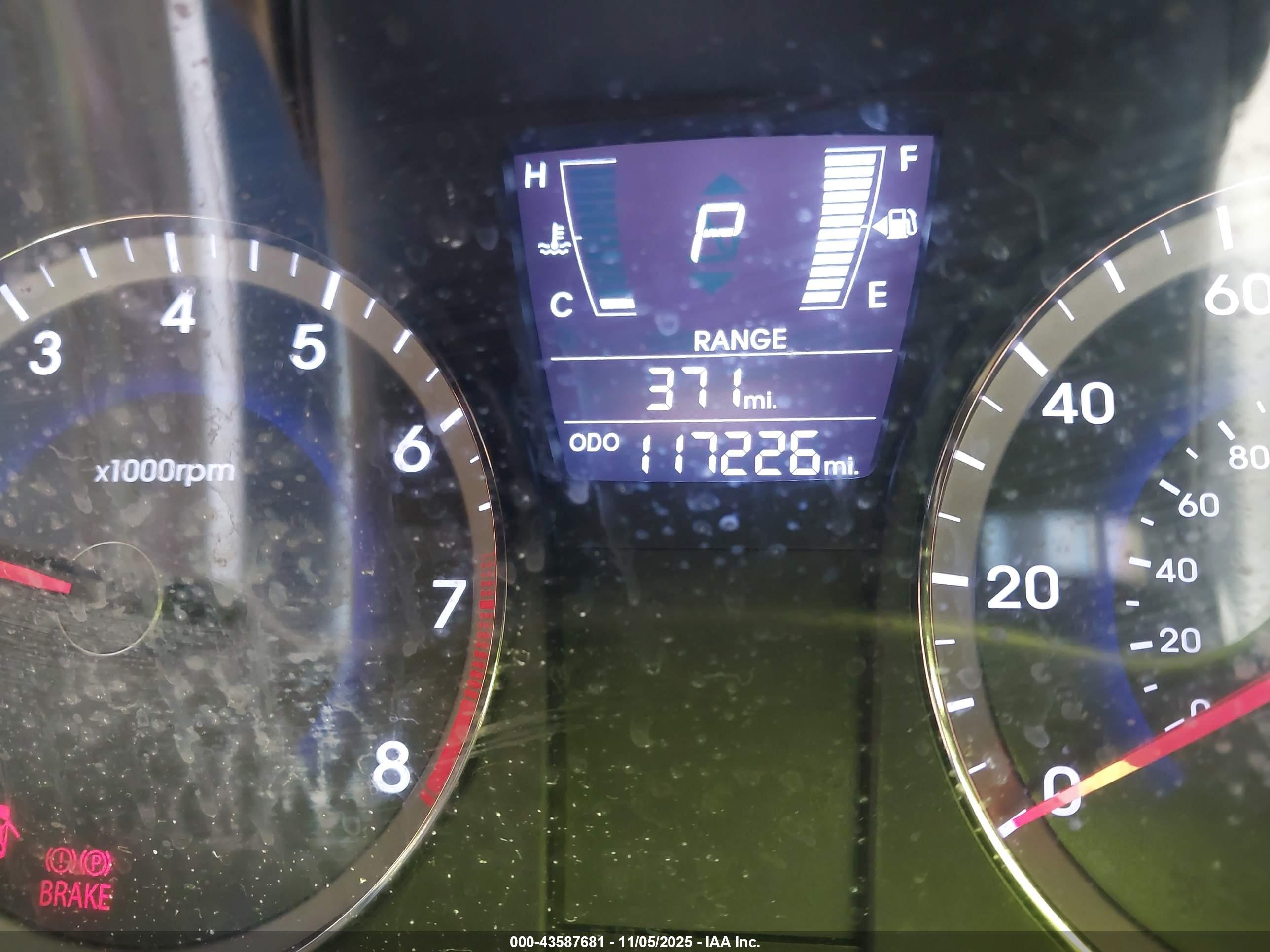 HYUNDAI ACCENT image 7