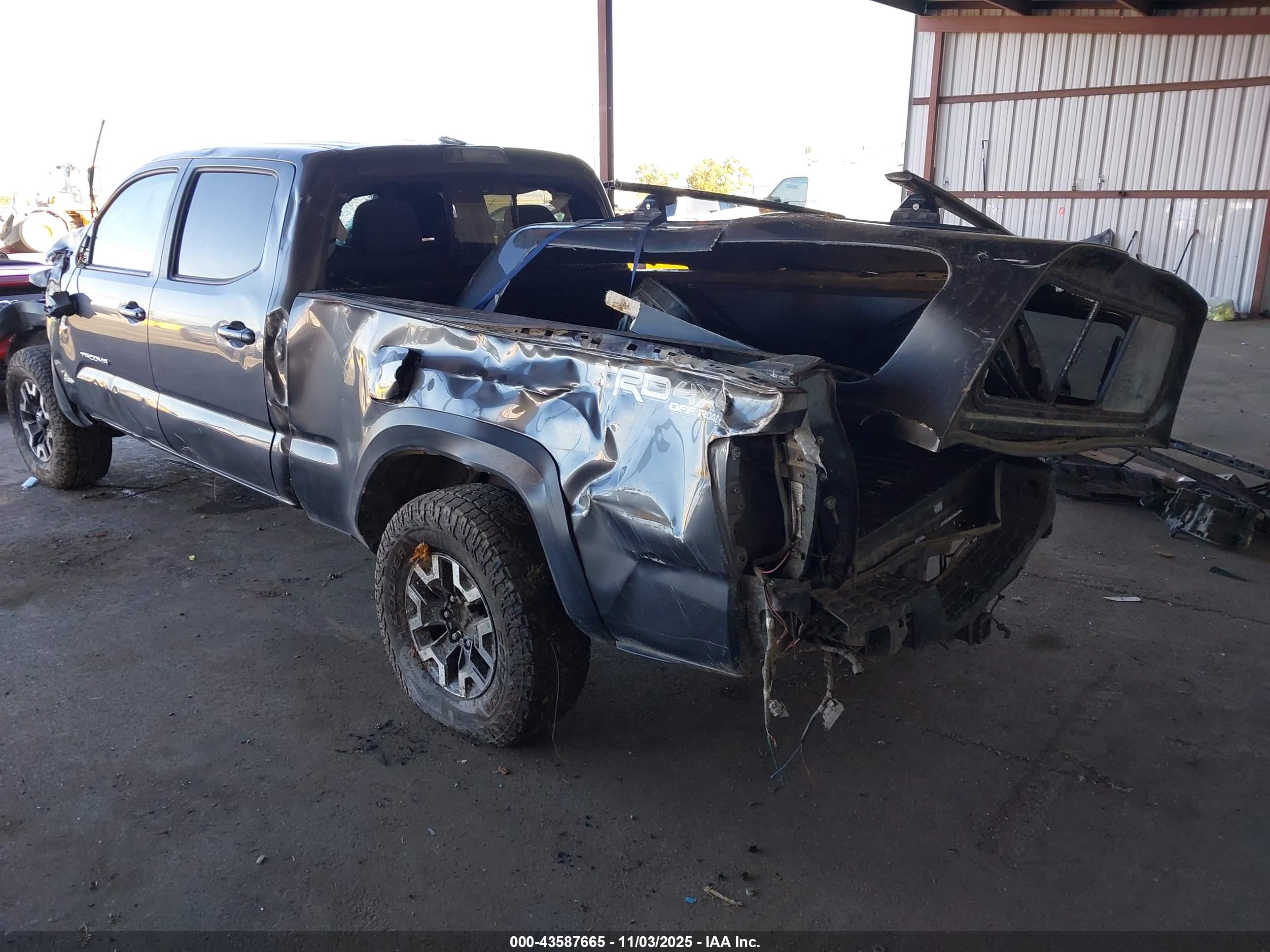 TOYOTA TACOMA image 3